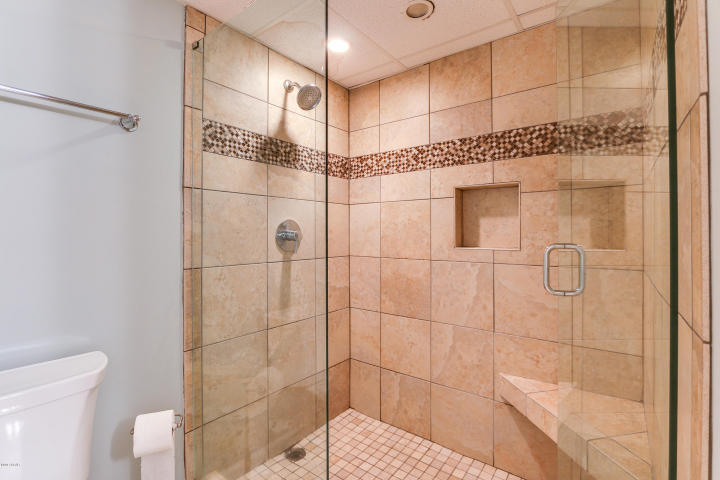 LOng Beach Towers IV - Residential