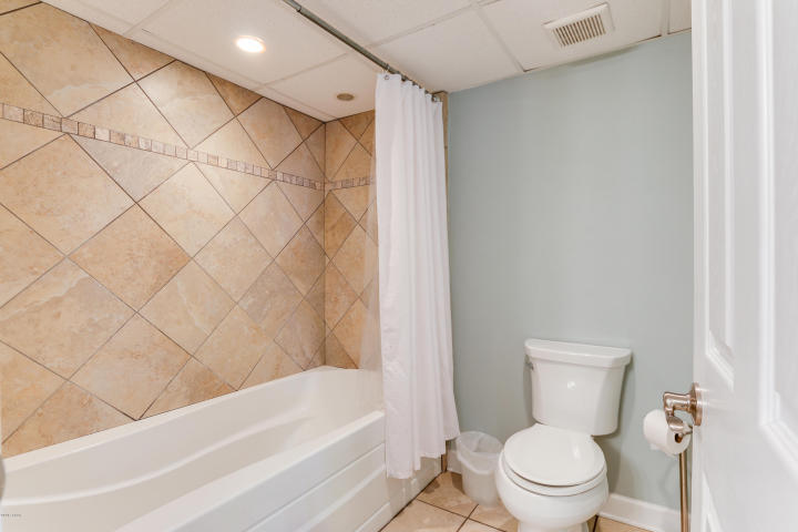 LOng Beach Towers IV - Residential