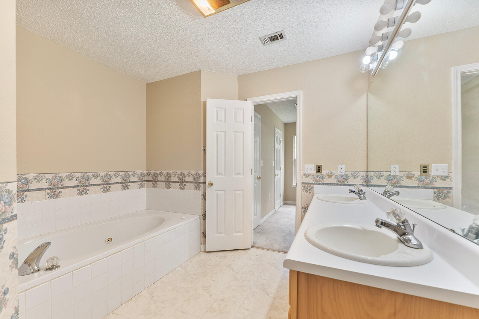 STAFFORD ESTATES - Residential