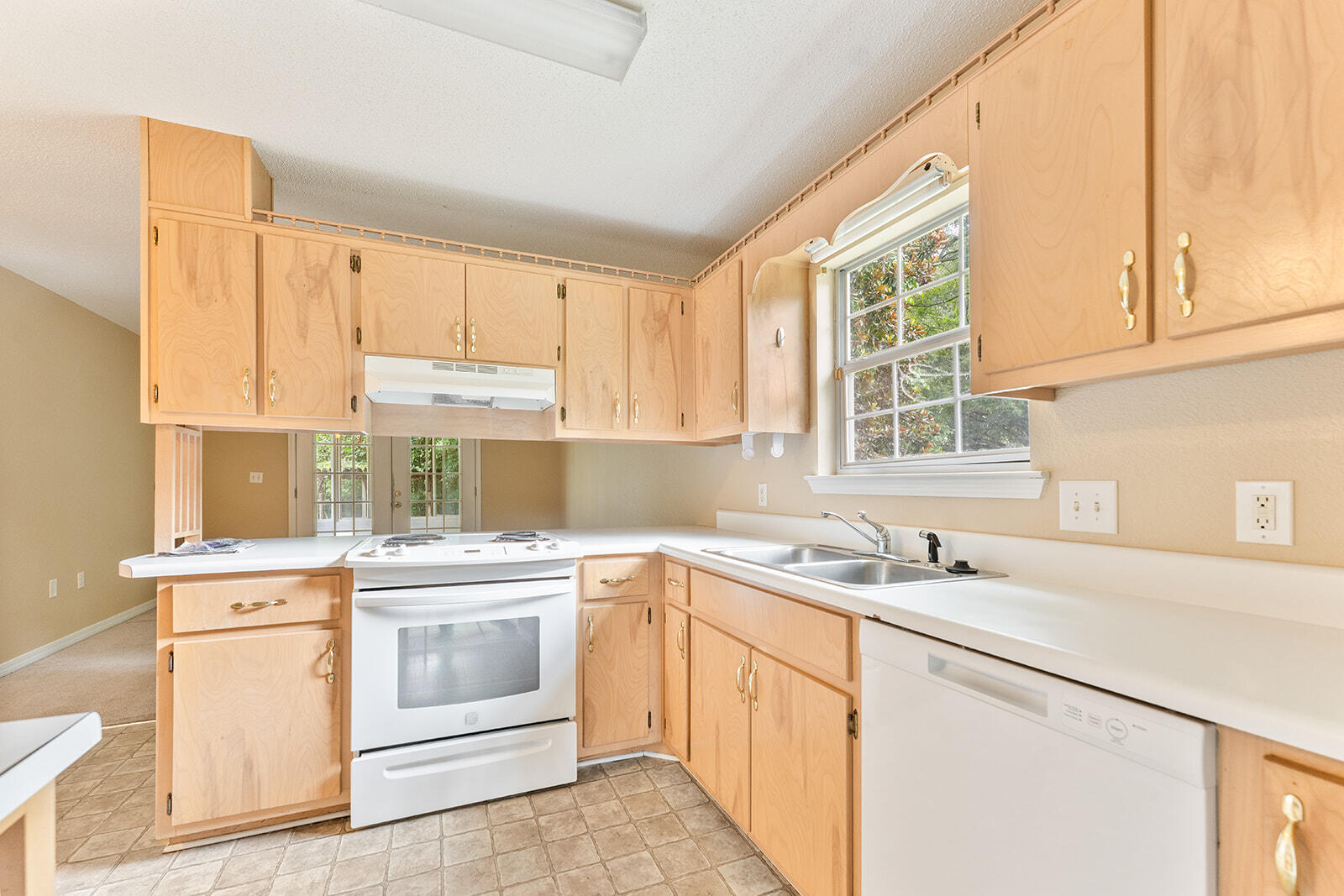 STAFFORD ESTATES - Residential