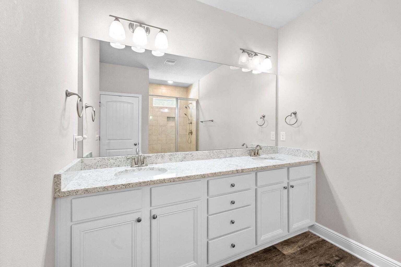 STONEGATE - Residential