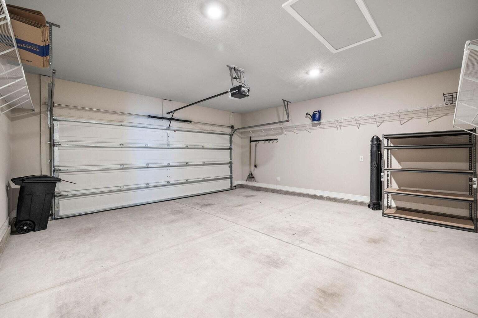 STONEGATE - Residential