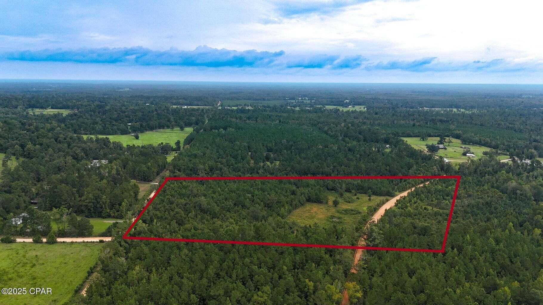 NO RECORDED SUBDIVISION - Land