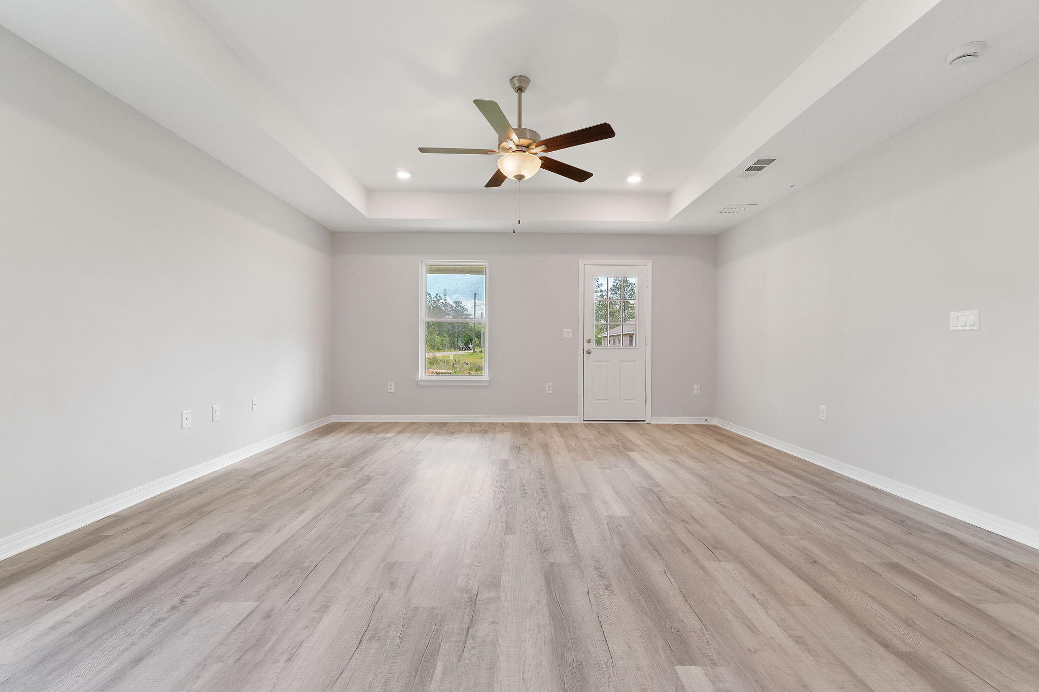 AVALON BEACH - Residential