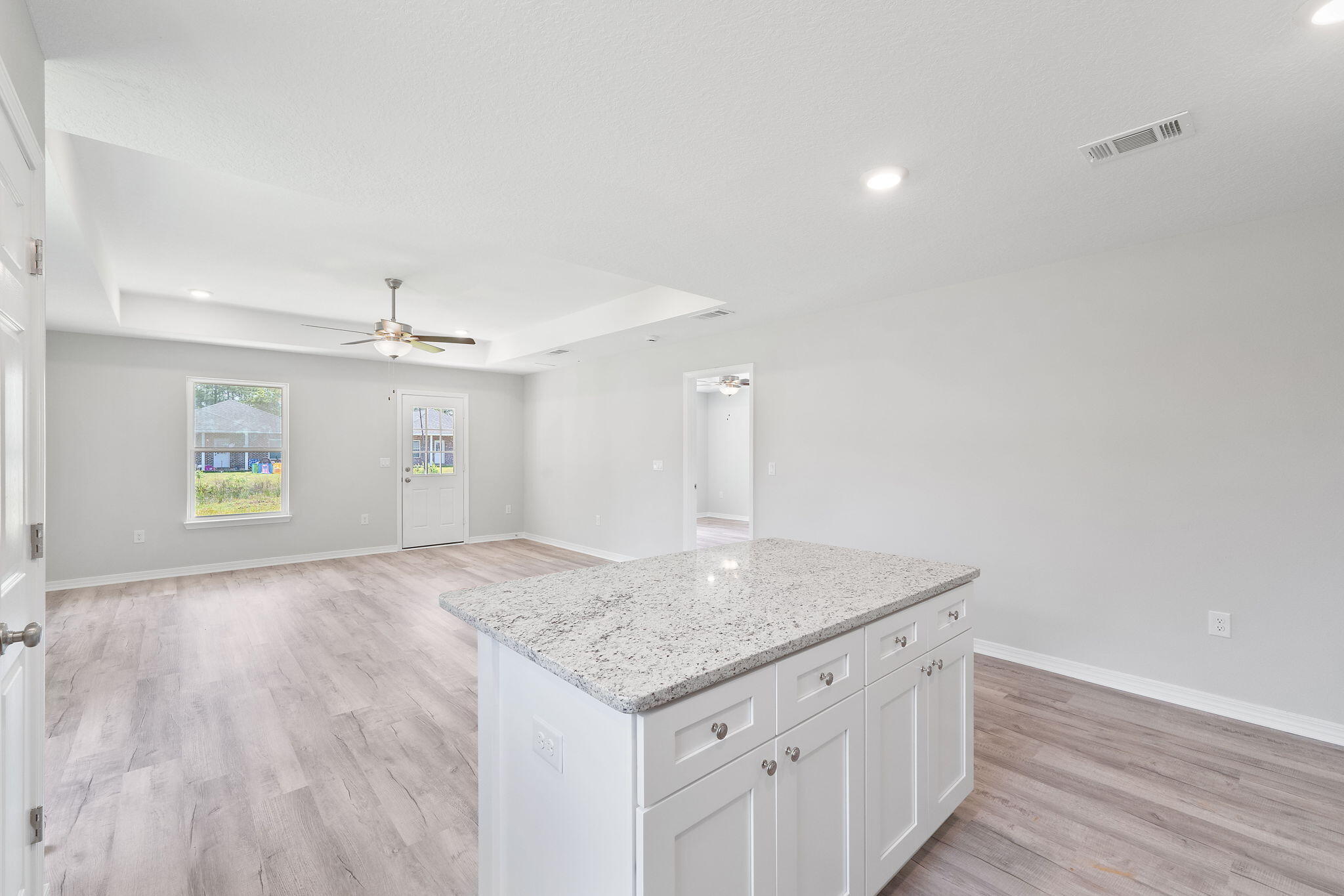 AVALON BEACH - Residential