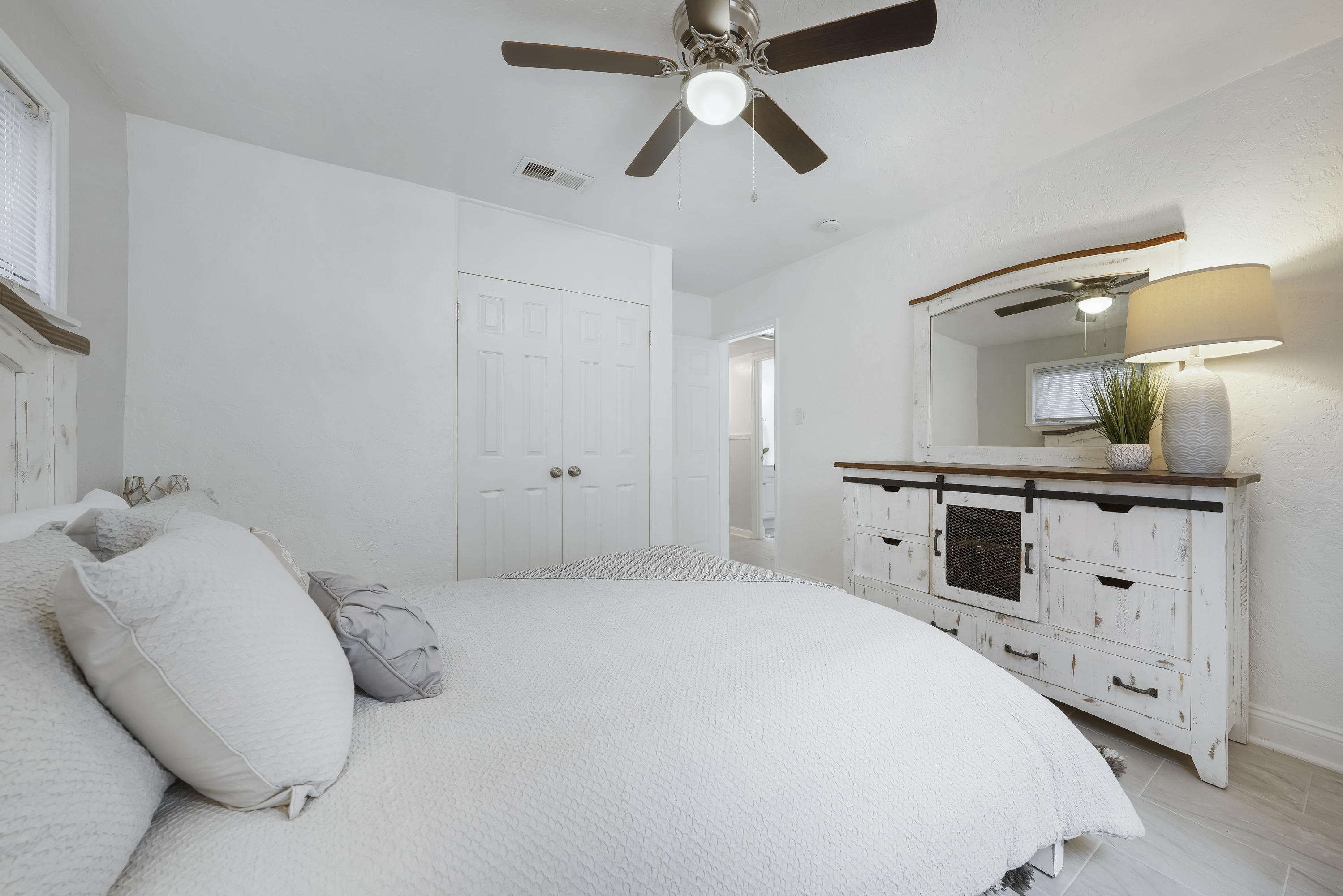 GARNIERS BEACH 2ND - Residential