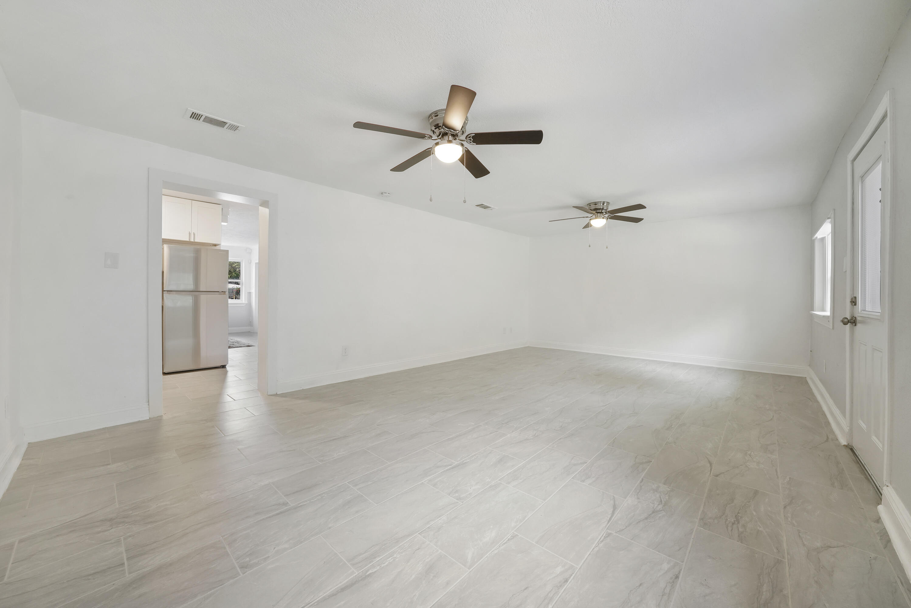 GARNIERS BEACH 2ND - Residential