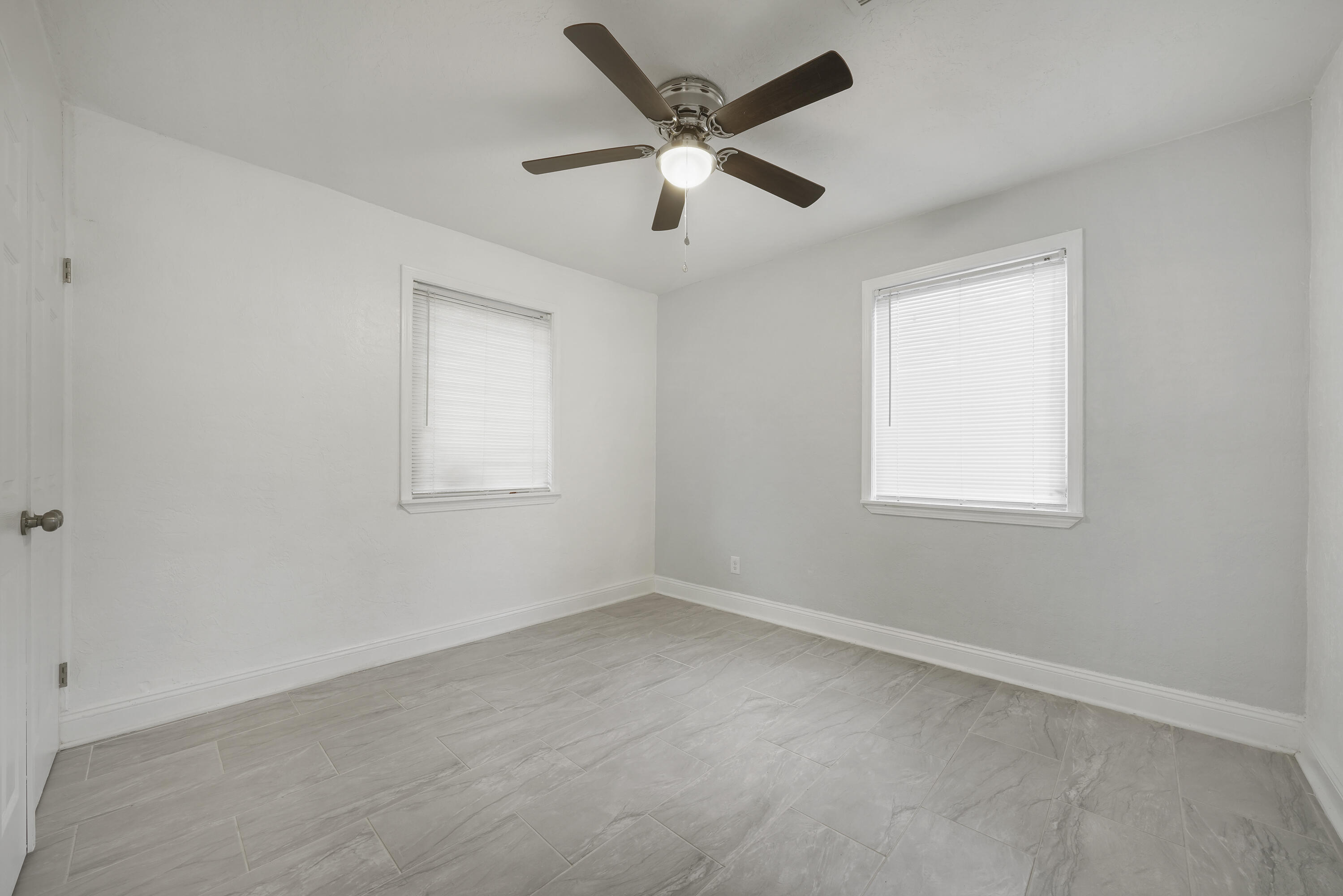 GARNIERS BEACH 2ND - Residential