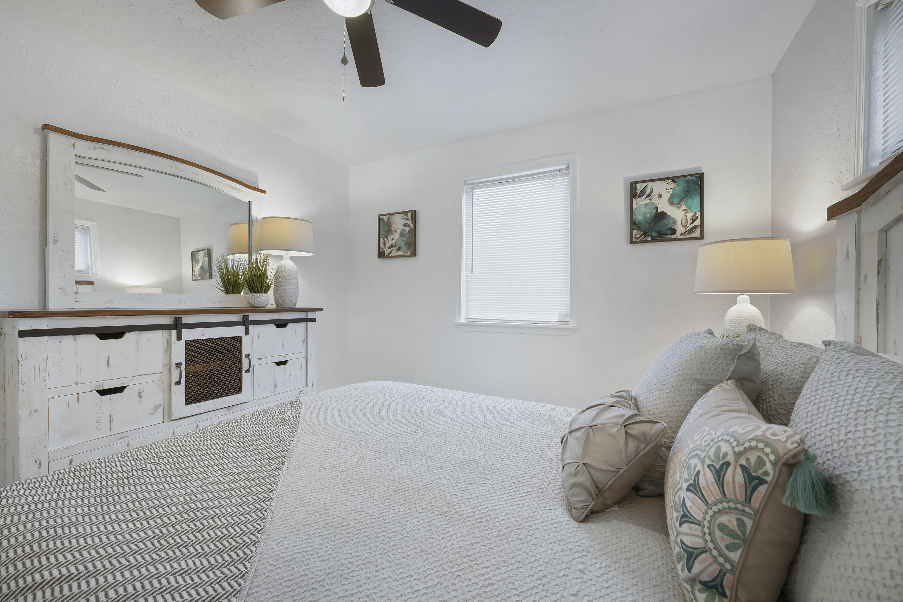 GARNIERS BEACH 2ND - Residential