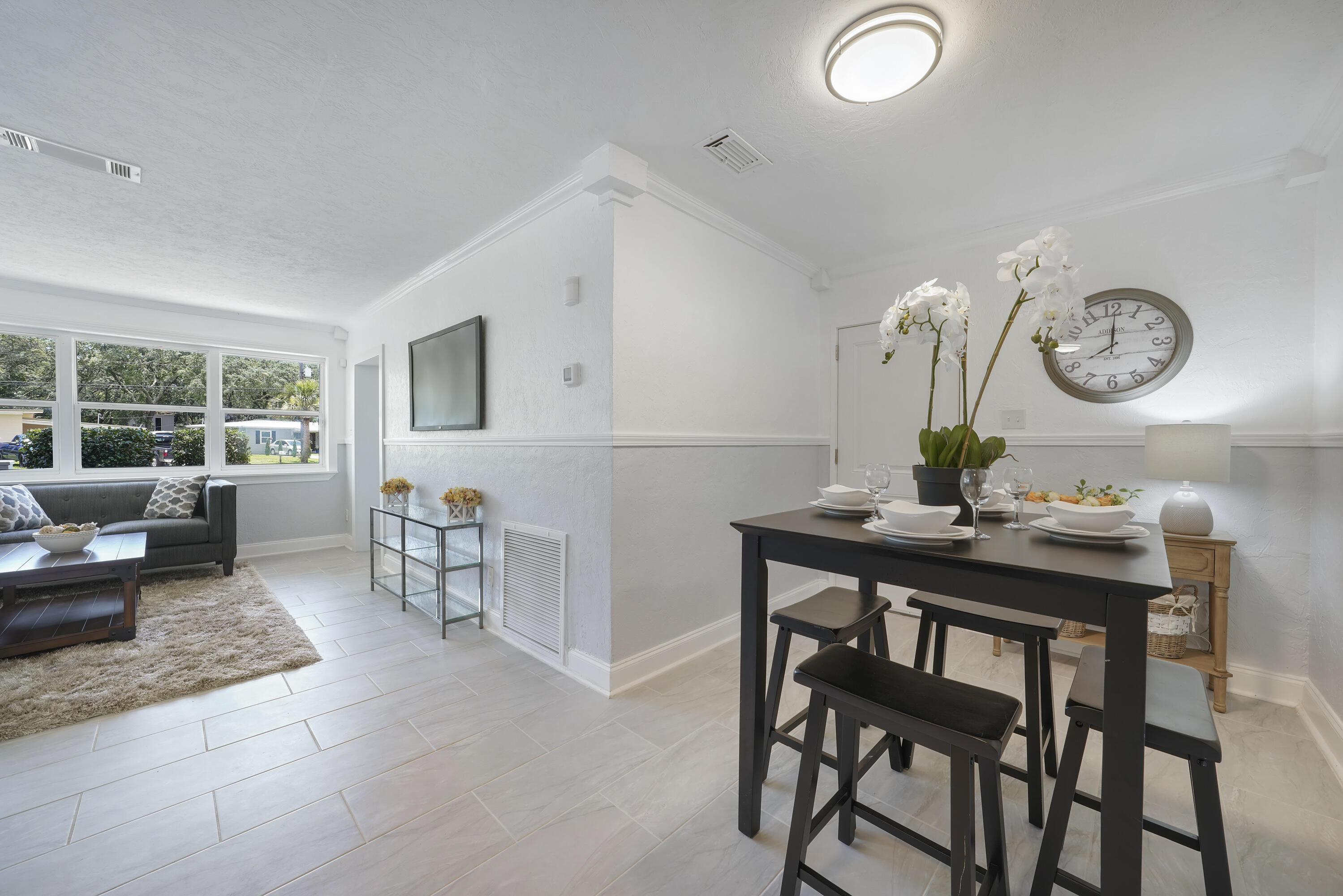 GARNIERS BEACH 2ND - Residential