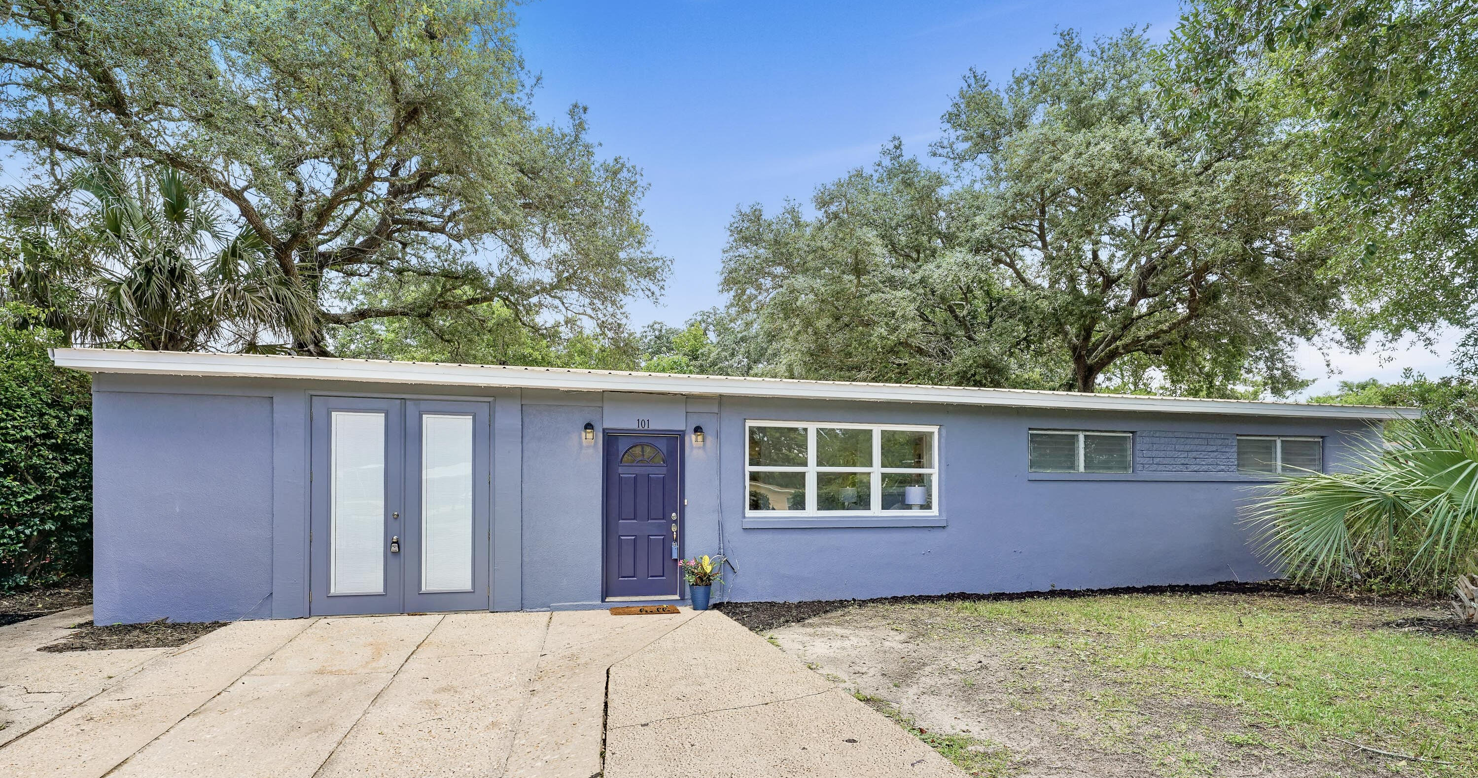 GARNIERS BEACH 2ND - Residential