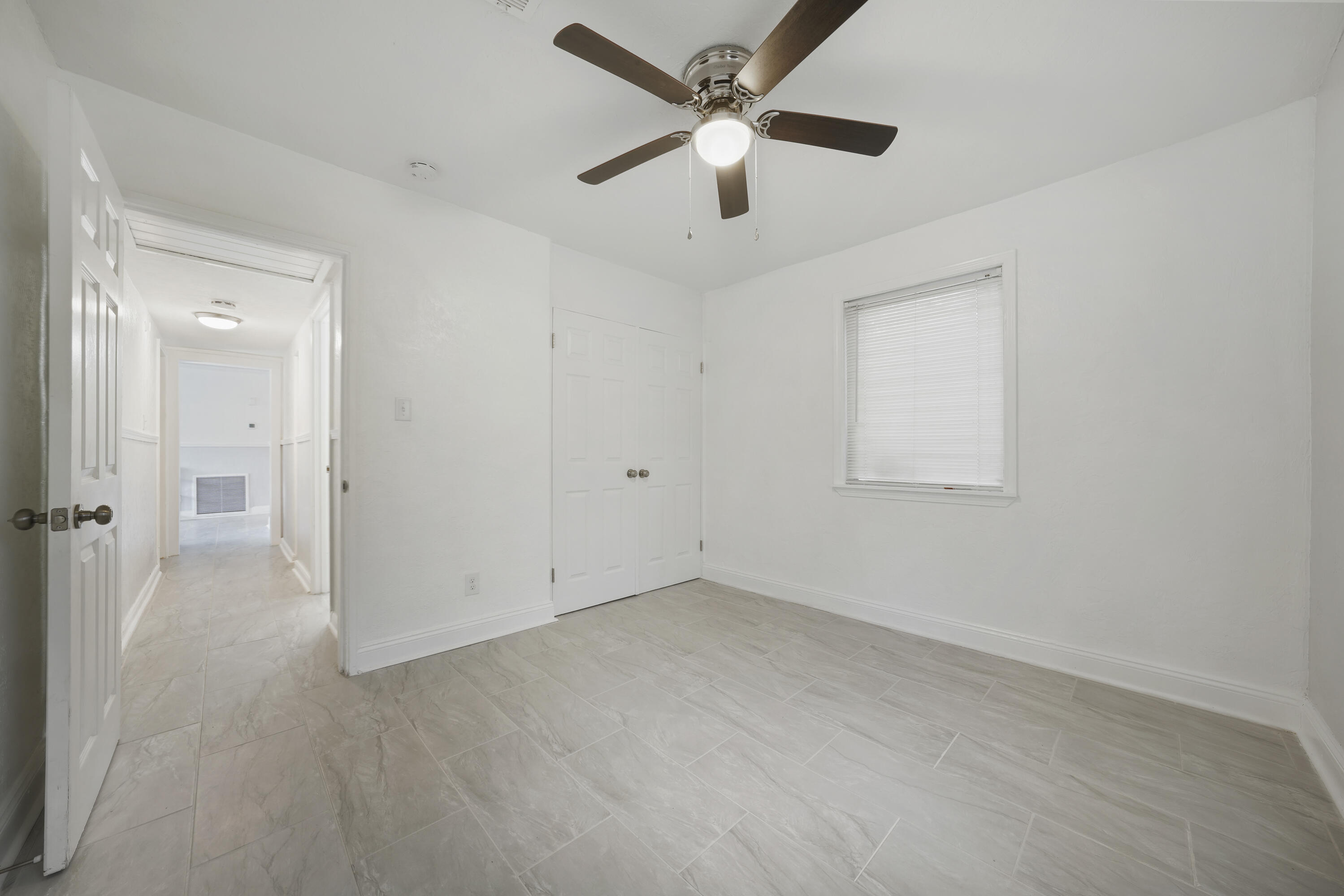 GARNIERS BEACH 2ND - Residential