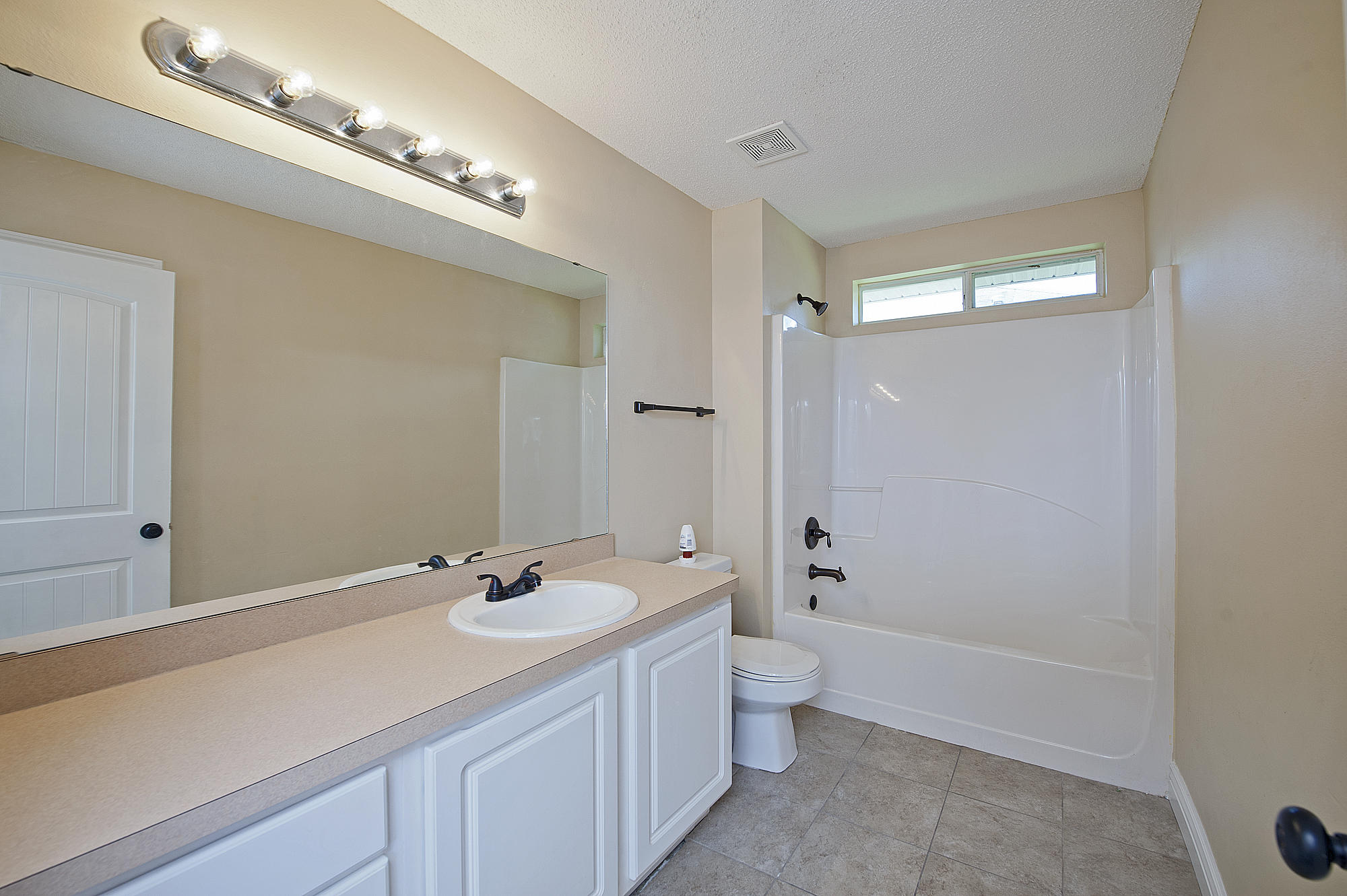 BROOKE ESTATES PH I - Residential