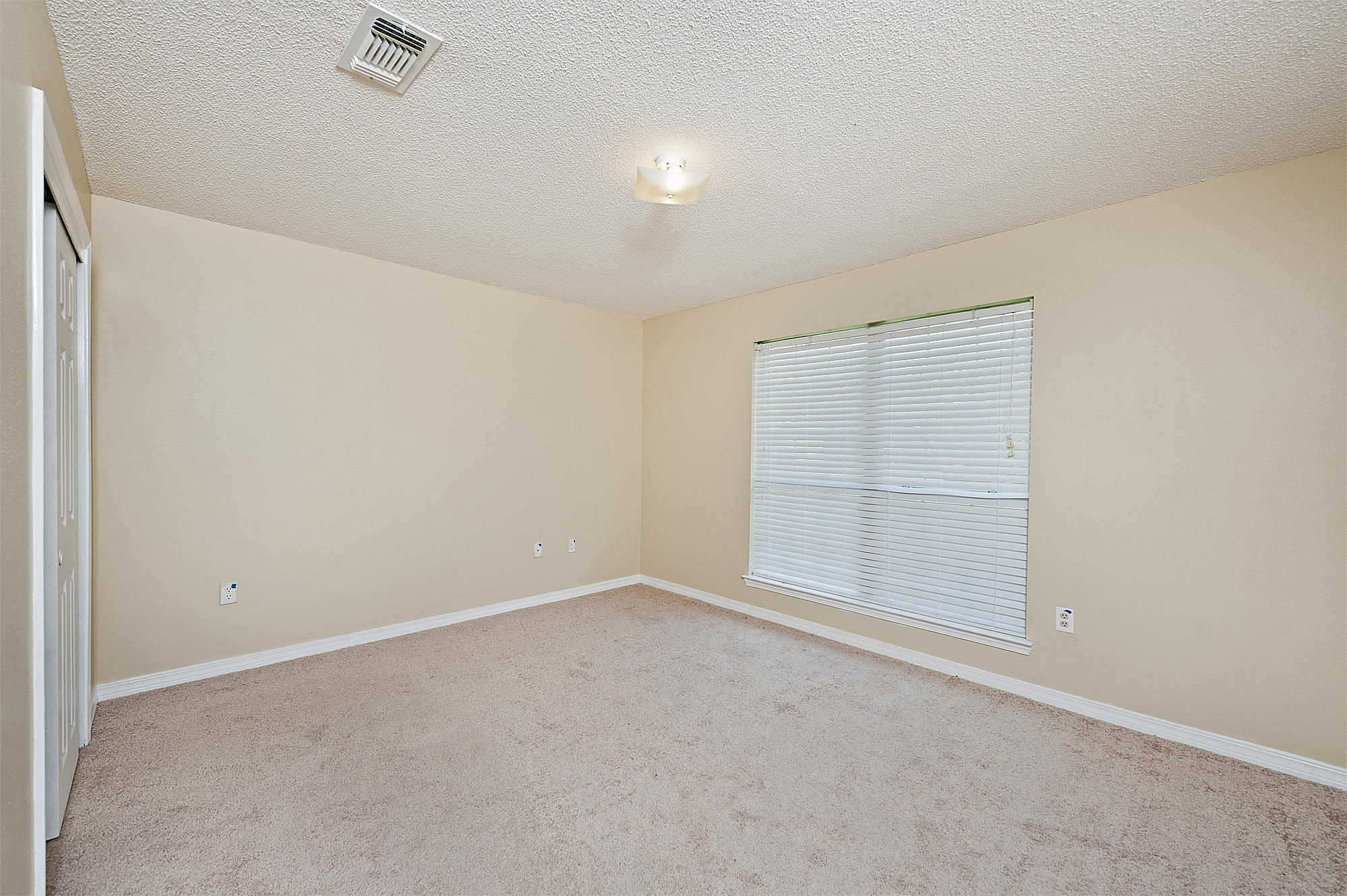 BROOKE ESTATES PH I - Residential