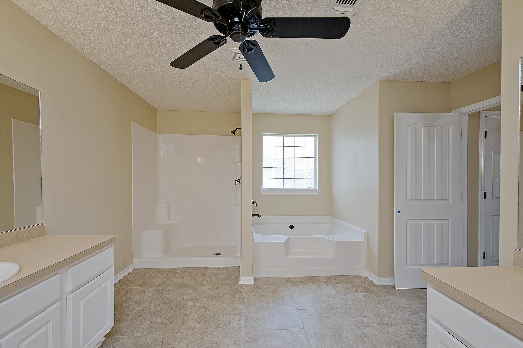 BROOKE ESTATES PH I - Residential