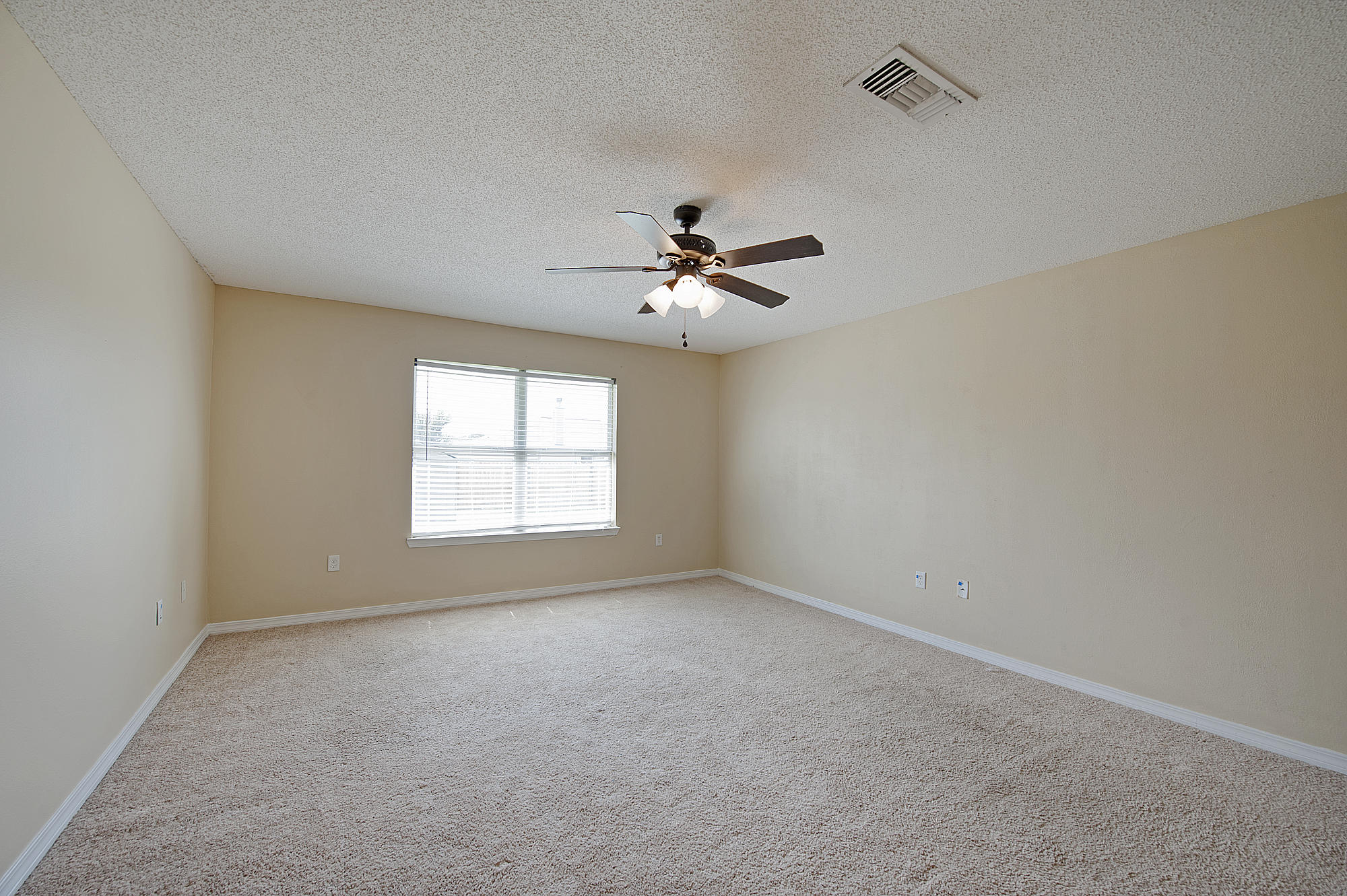 BROOKE ESTATES PH I - Residential