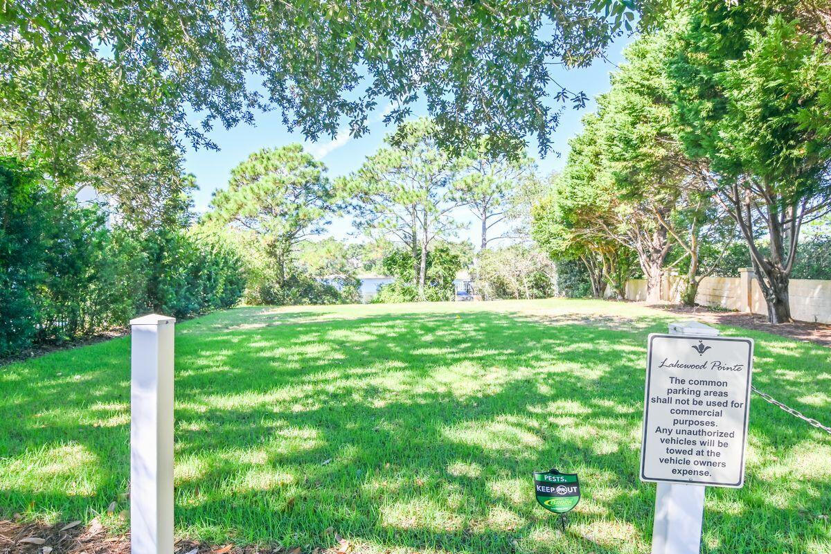 LAKEWOOD POINTE ESTATES - Residential