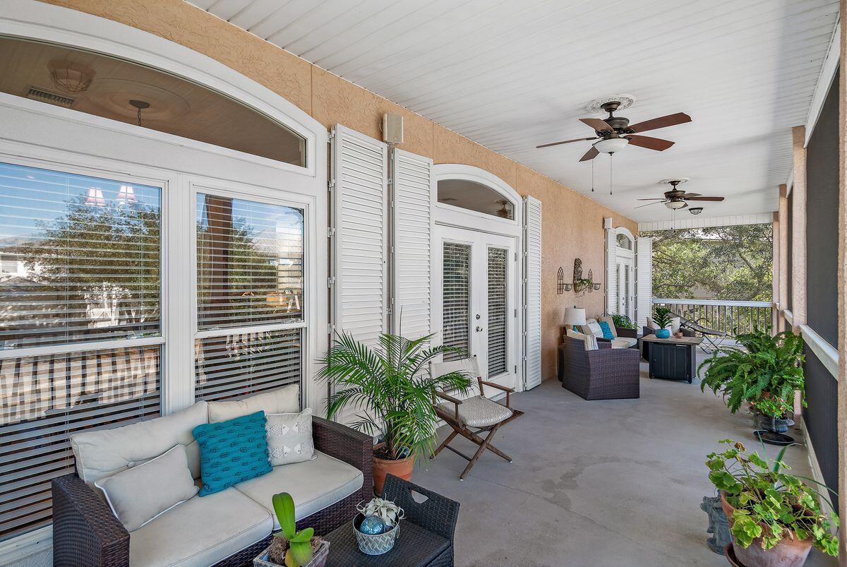 LAKEWOOD POINTE ESTATES - Residential