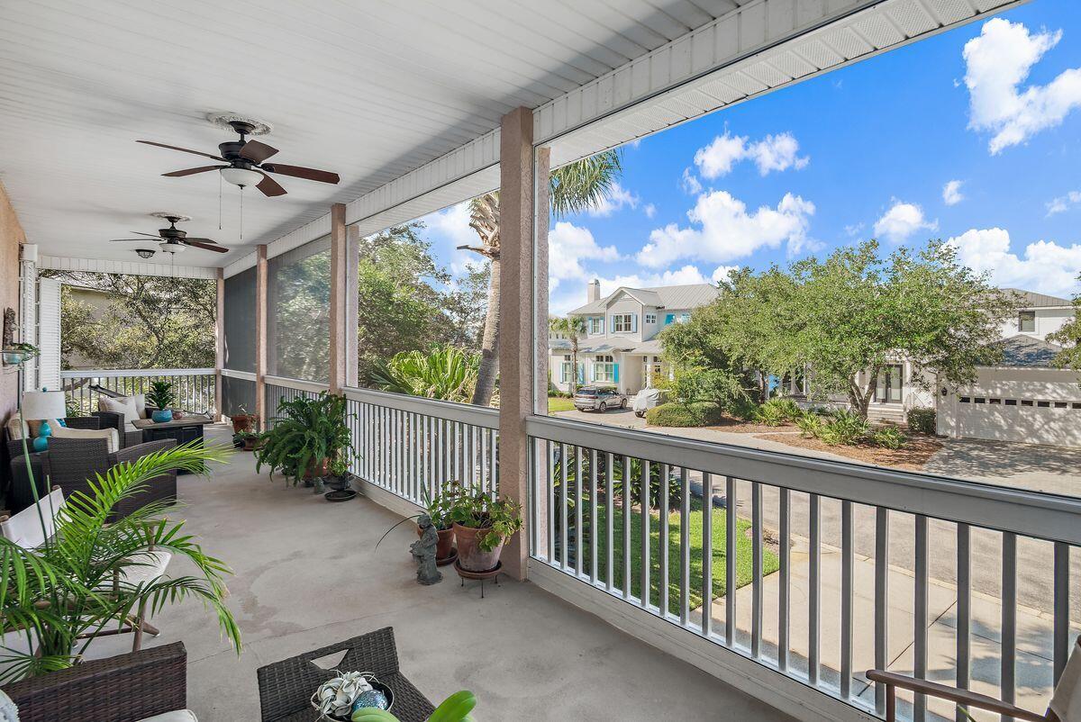 LAKEWOOD POINTE ESTATES - Residential