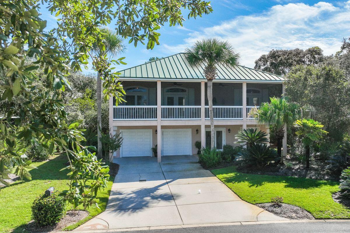 LAKEWOOD POINTE ESTATES - Residential