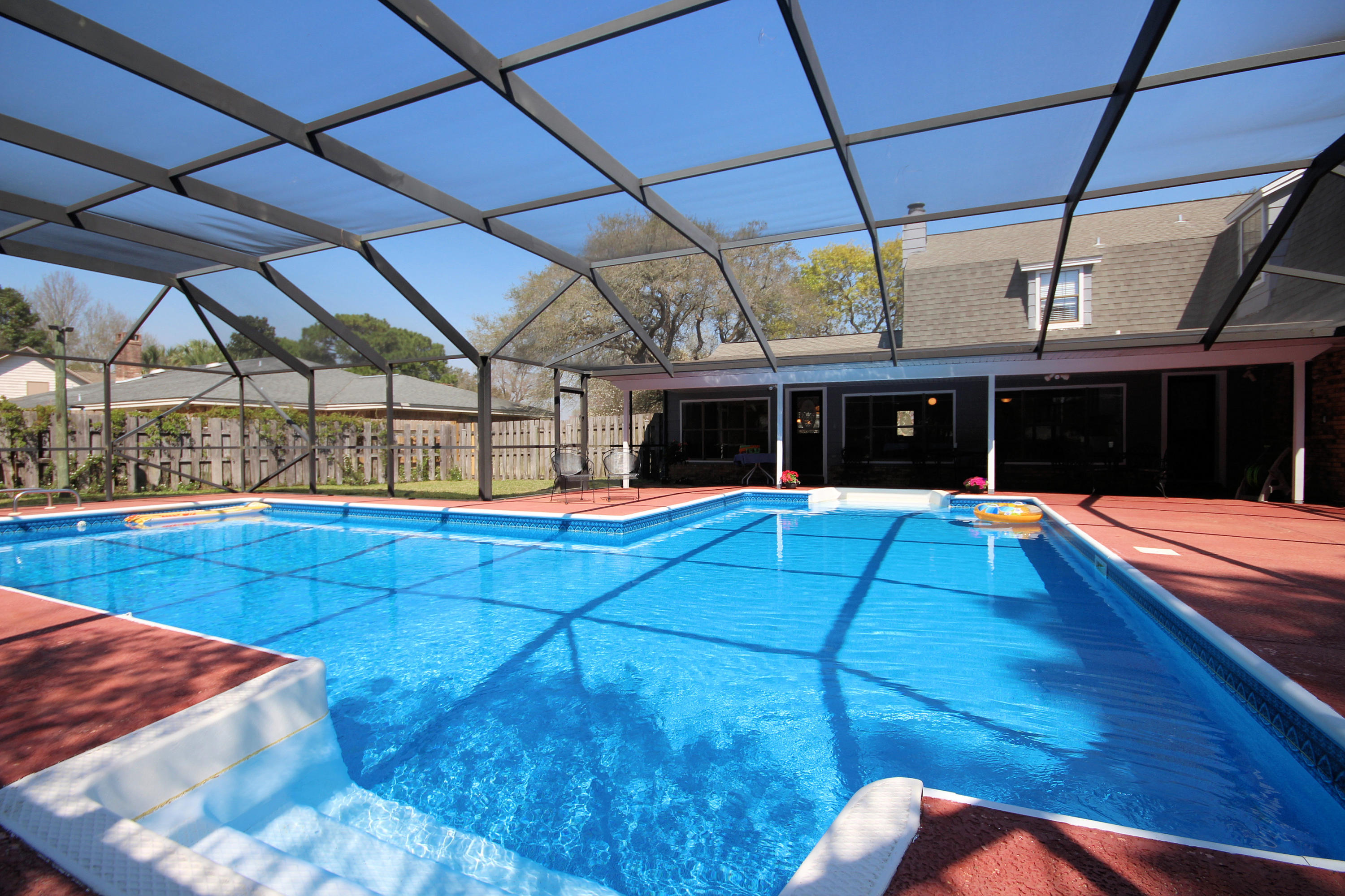 LAKE LORRAINE ESTATES 3 - Residential