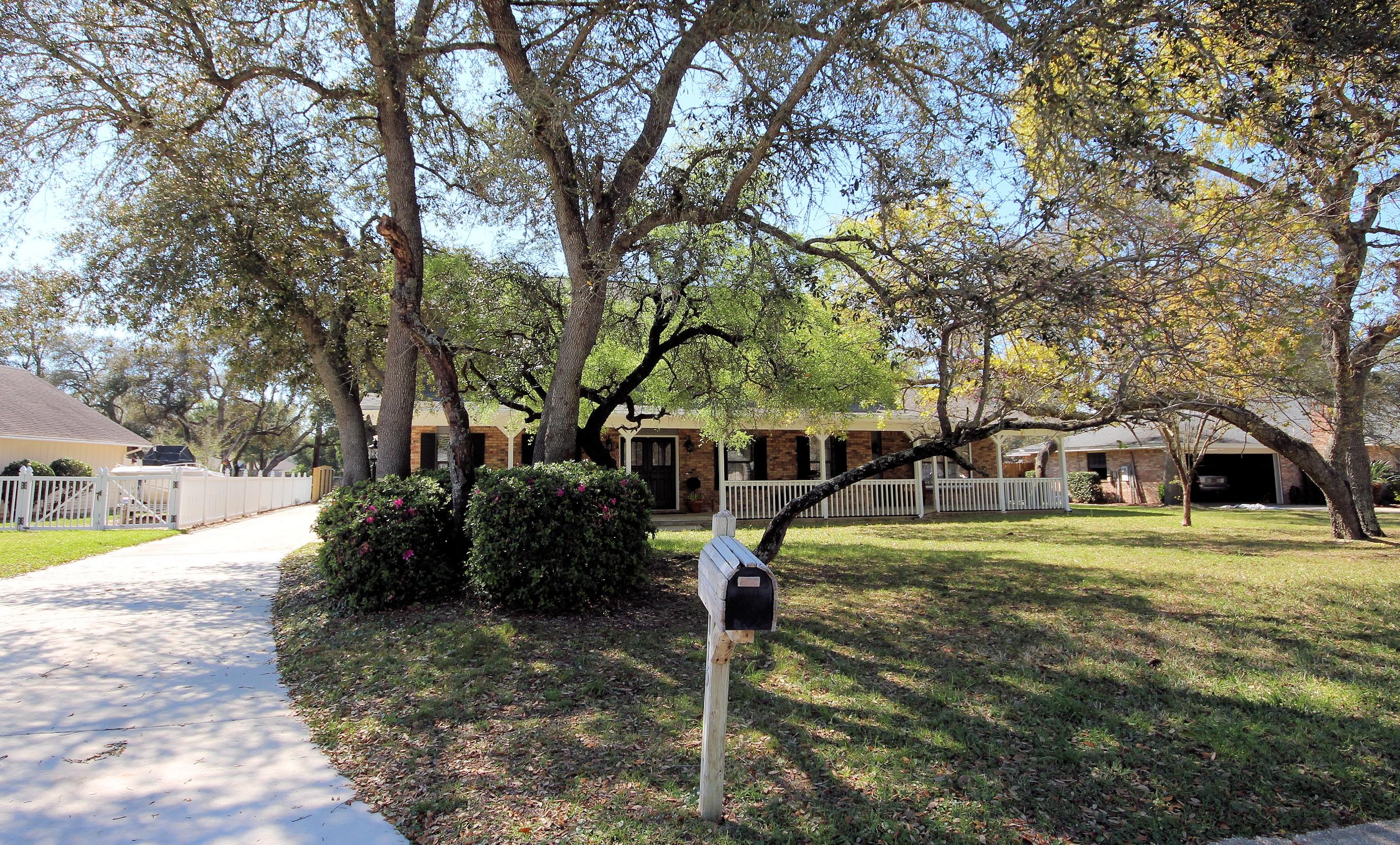 LAKE LORRAINE ESTATES 3 - Residential