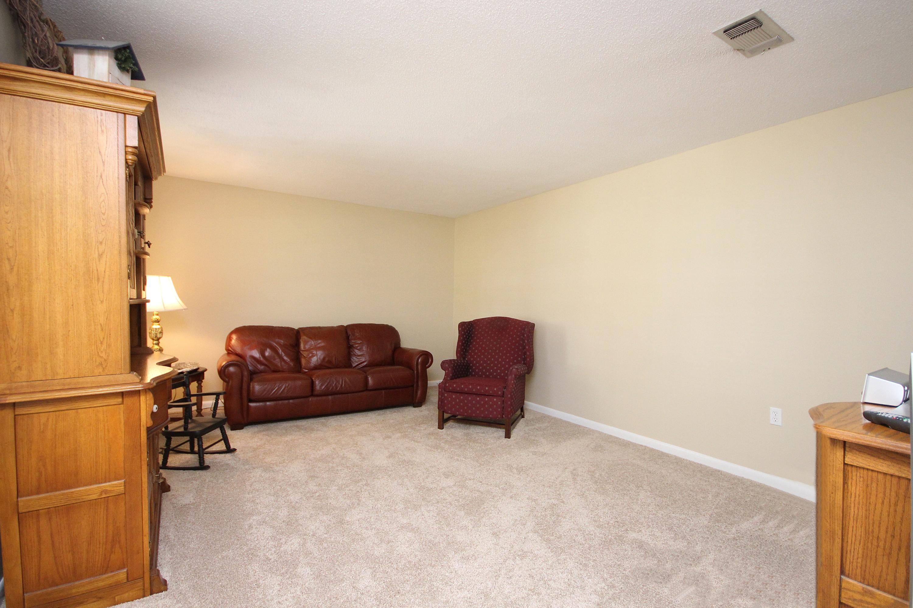 LAKE LORRAINE ESTATES 3 - Residential