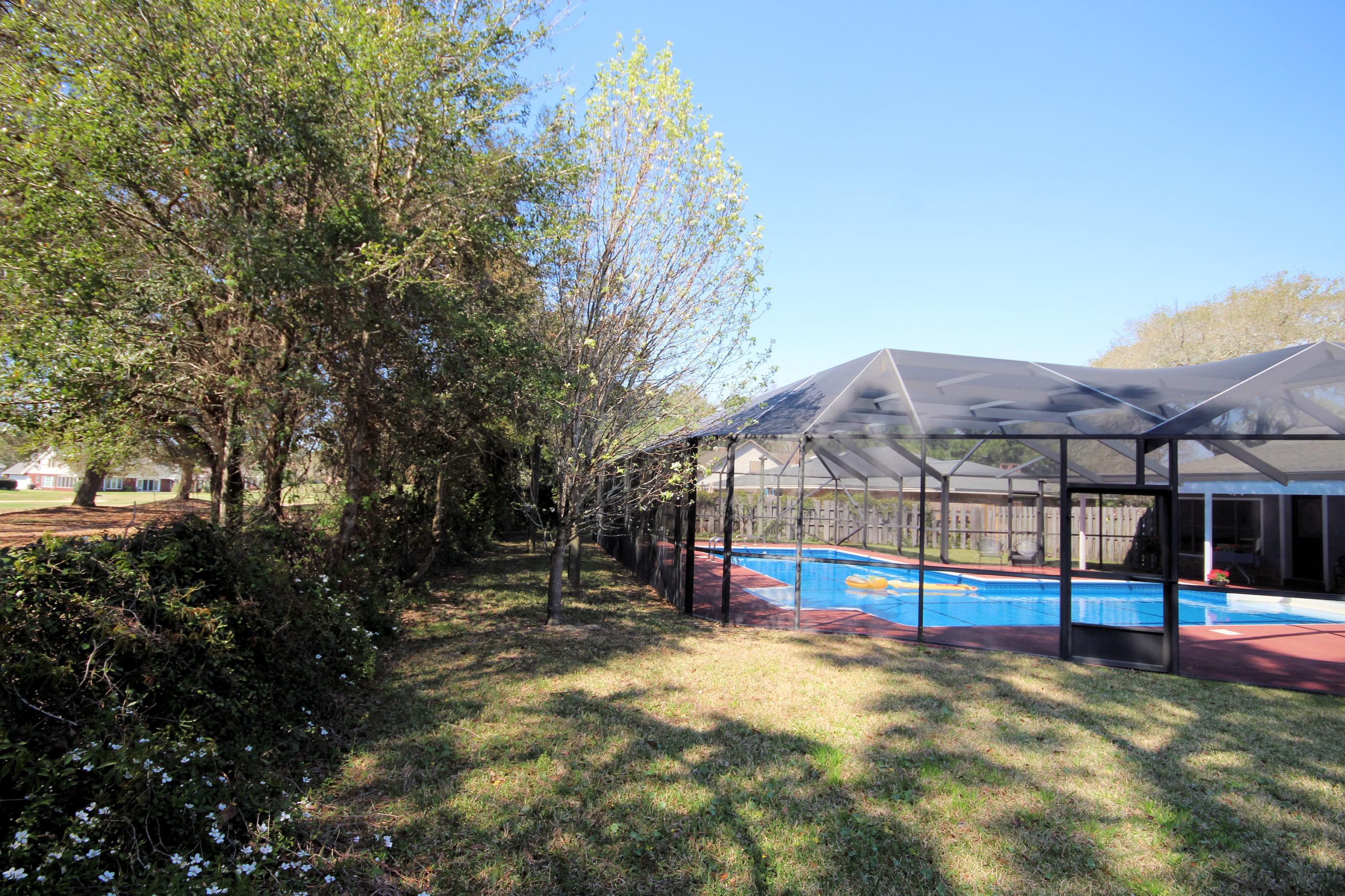 LAKE LORRAINE ESTATES 3 - Residential