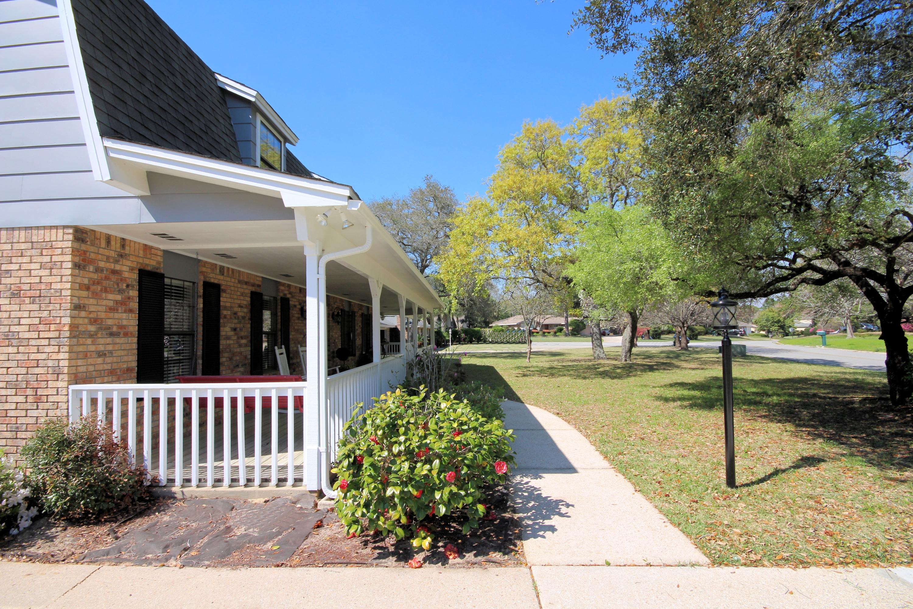 LAKE LORRAINE ESTATES 3 - Residential