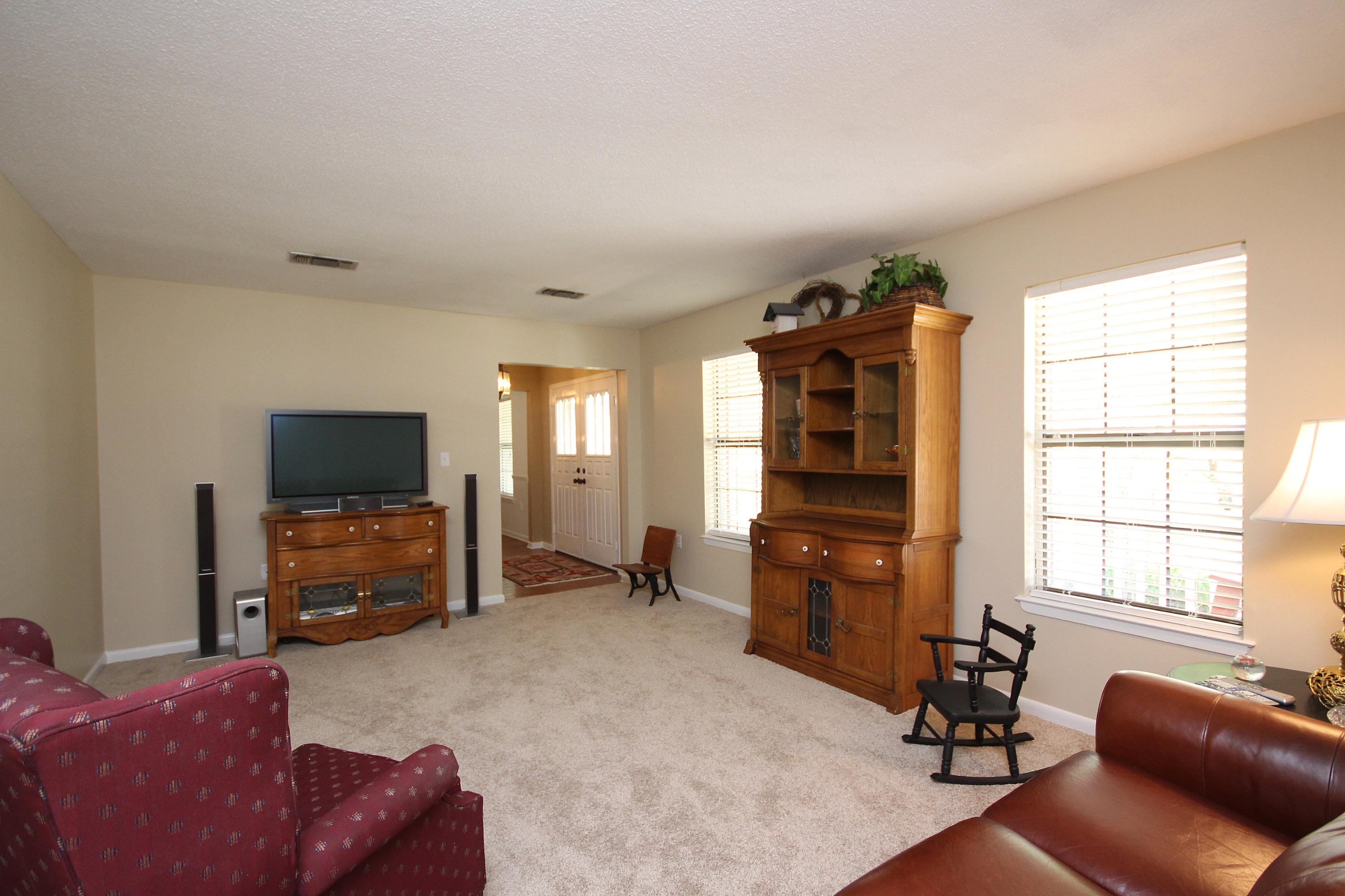 LAKE LORRAINE ESTATES 3 - Residential