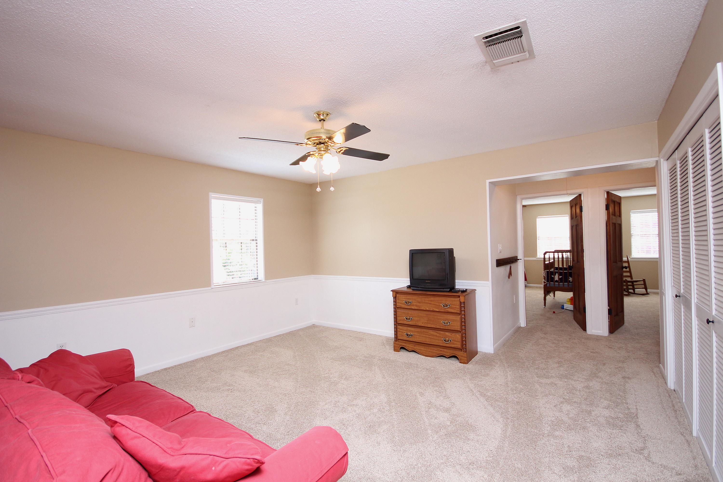 LAKE LORRAINE ESTATES 3 - Residential