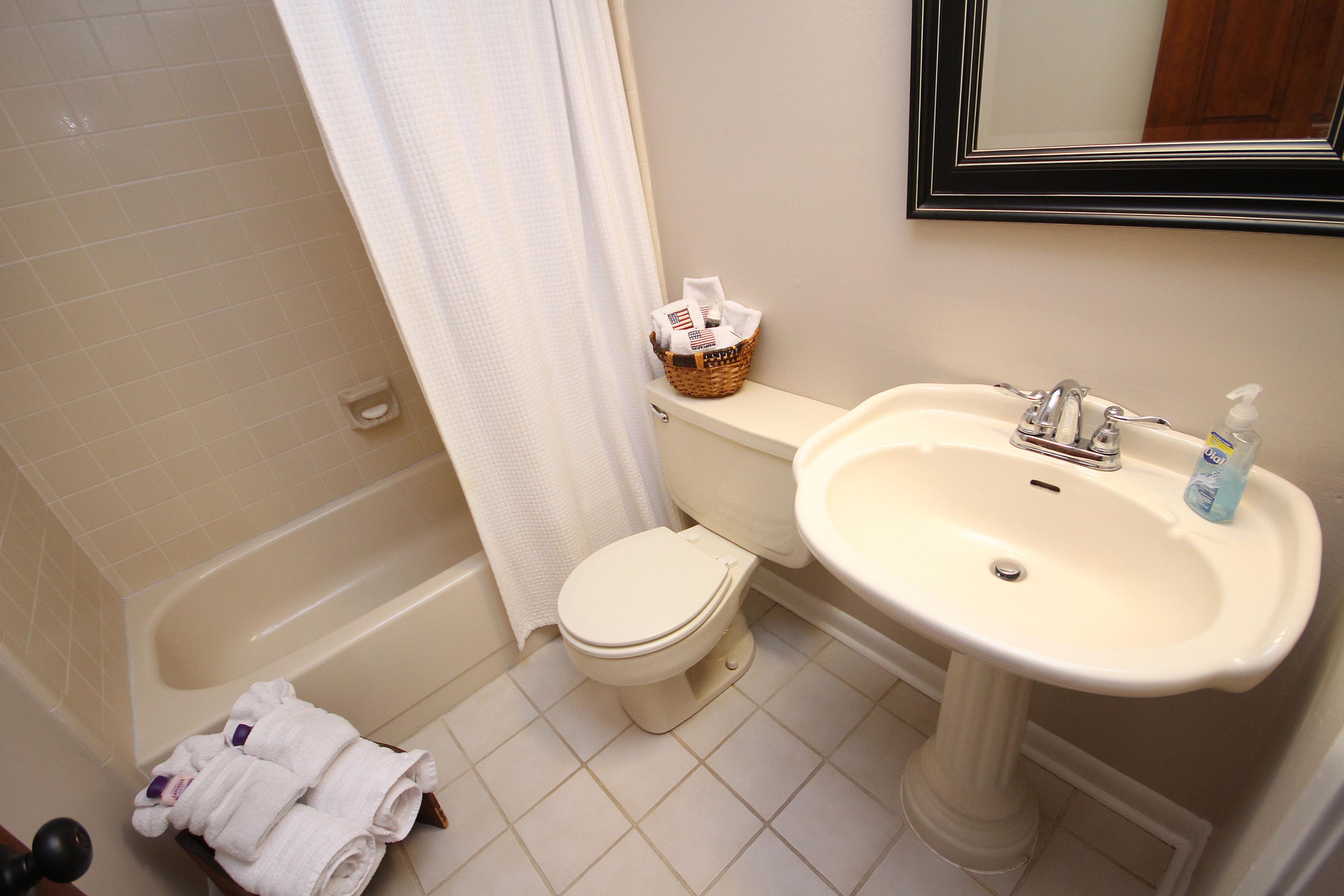 LAKE LORRAINE ESTATES 3 - Residential