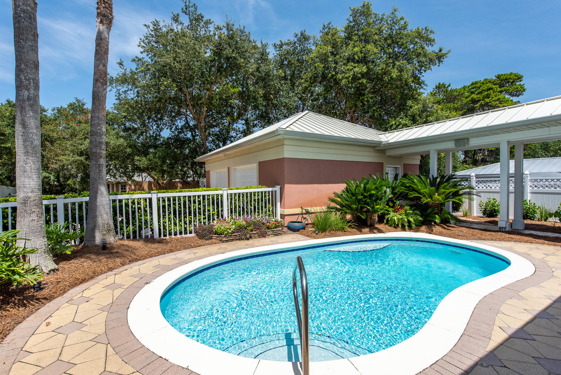 Seabreeze - Residential