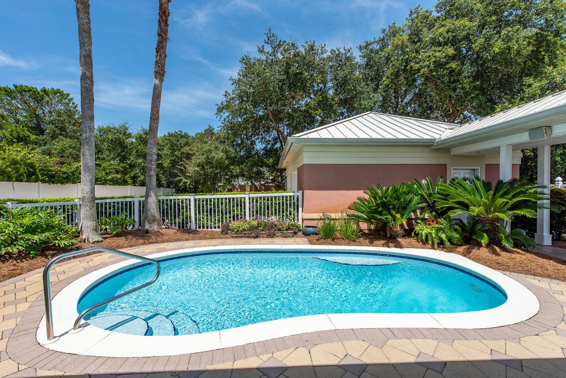 Seabreeze - Residential