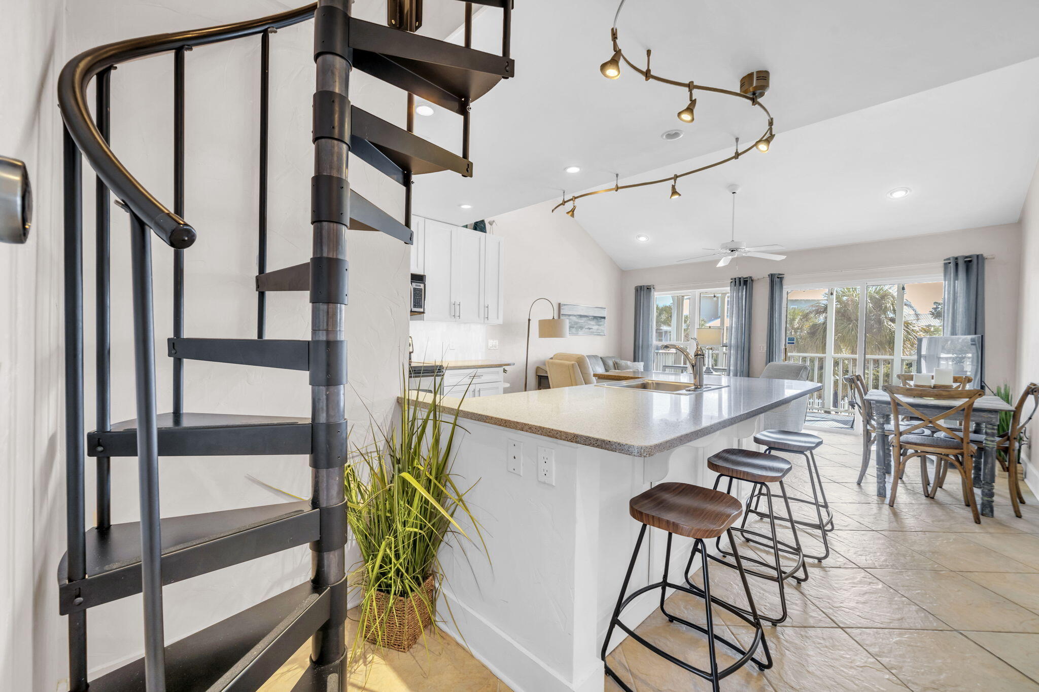 PALMS NORTH CONDO - Residential