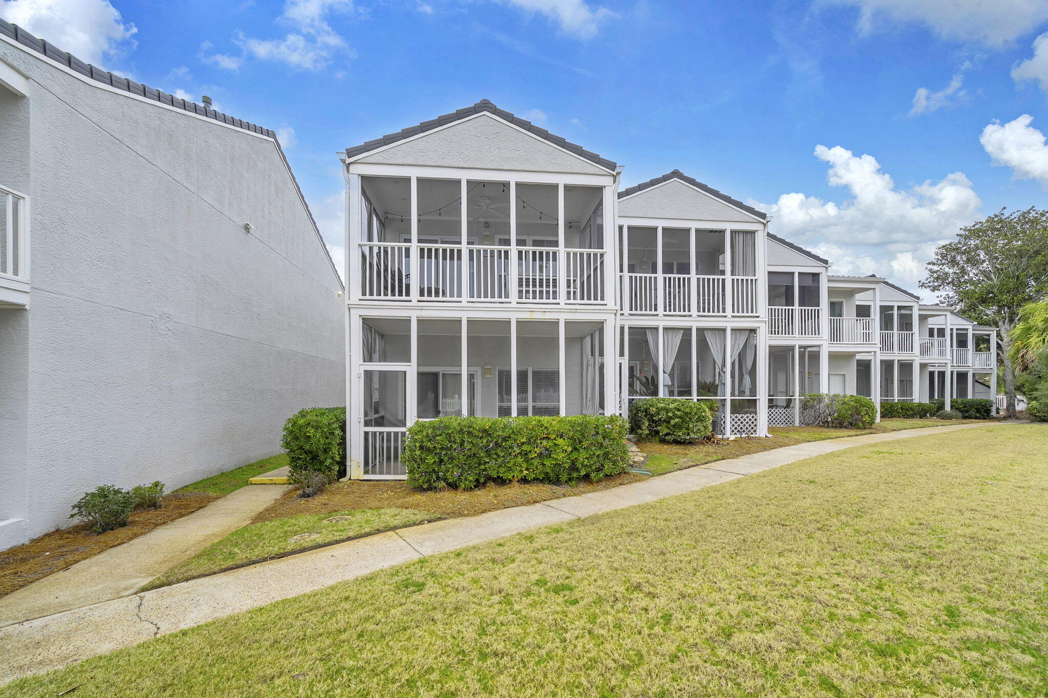 PALMS NORTH CONDO - Residential