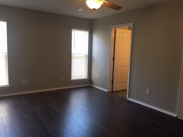 HUNTERS RUN S/D - Residential