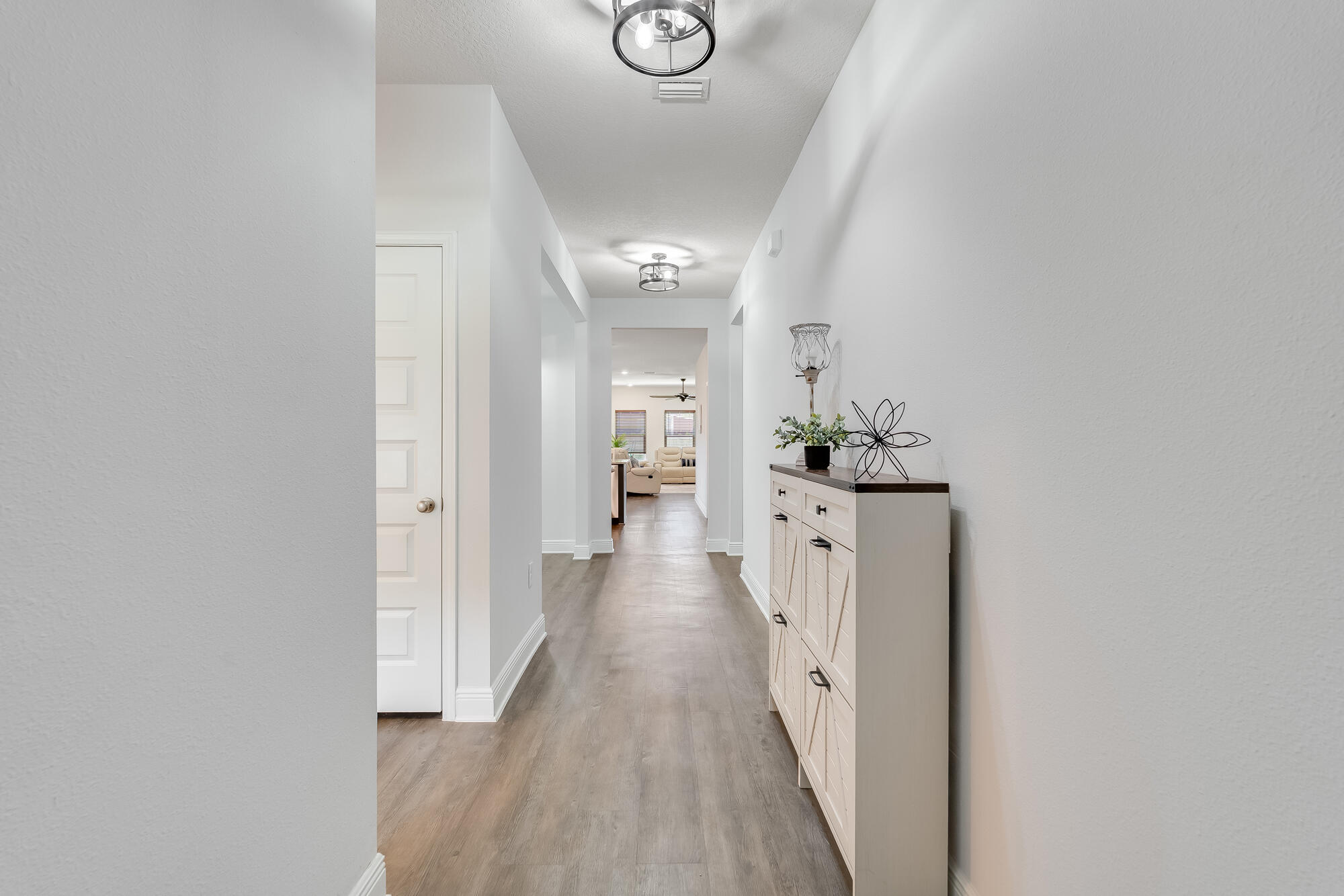 7979 Burnside Loop