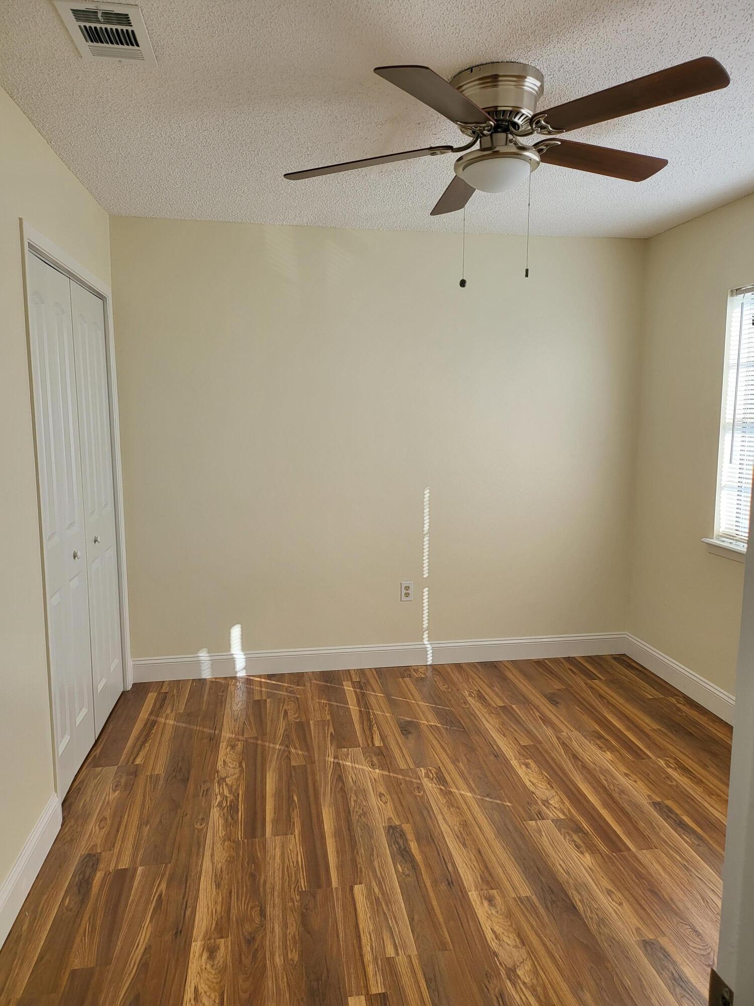 CAMBRIDGE T/H - Residential