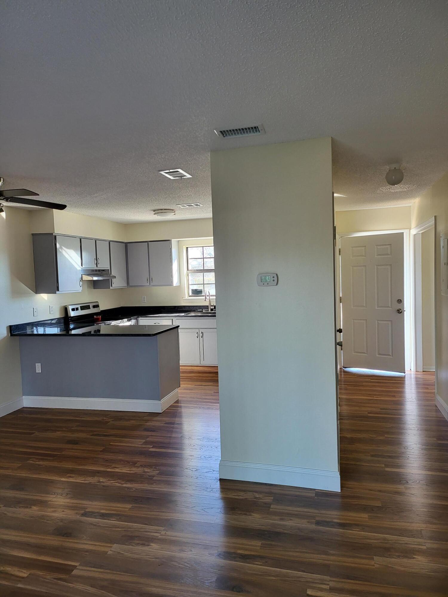 CAMBRIDGE T/H - Residential