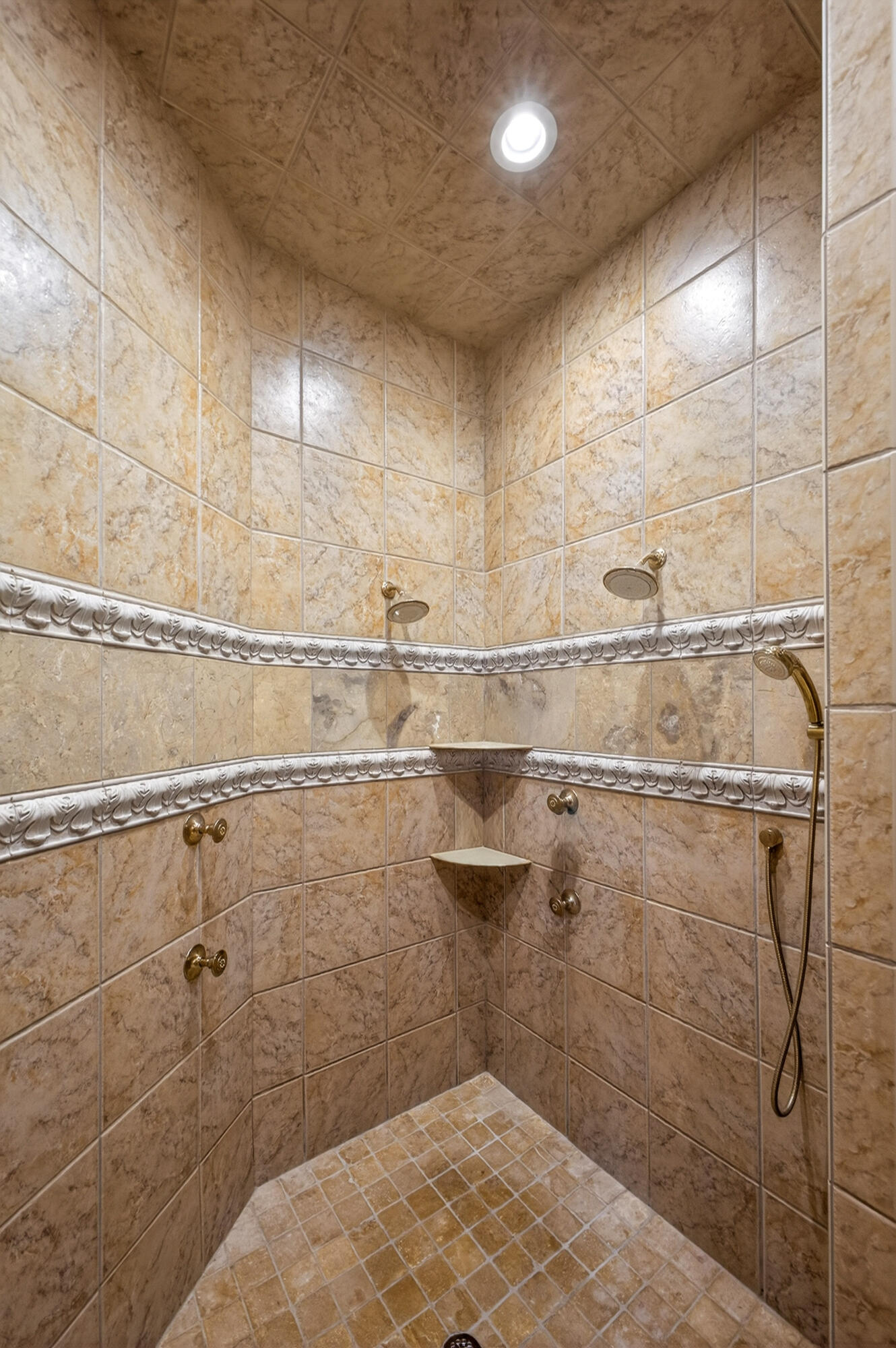 Burnt Pine - Residential