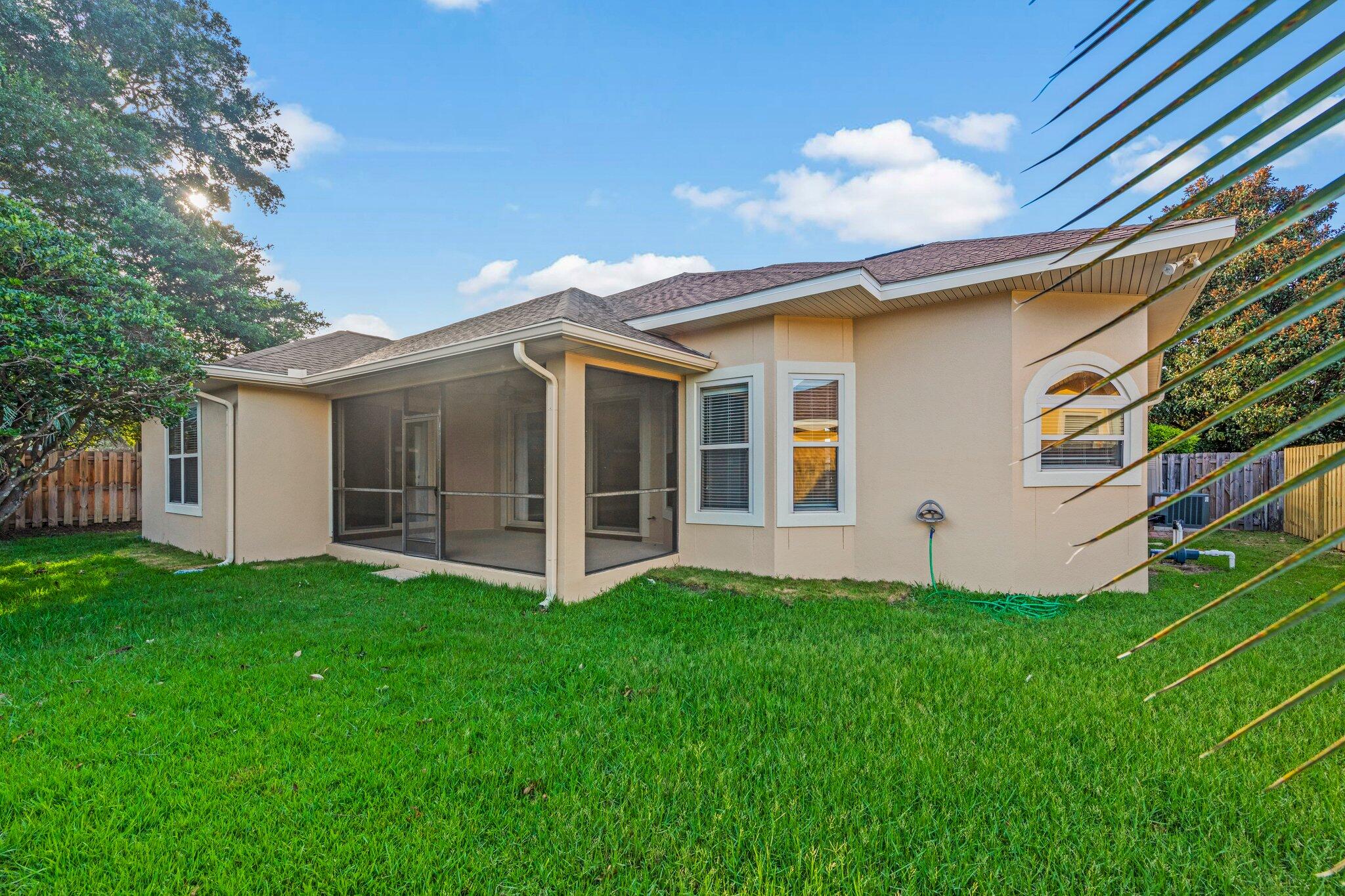 CHARDONNAY ESTATES - Residential