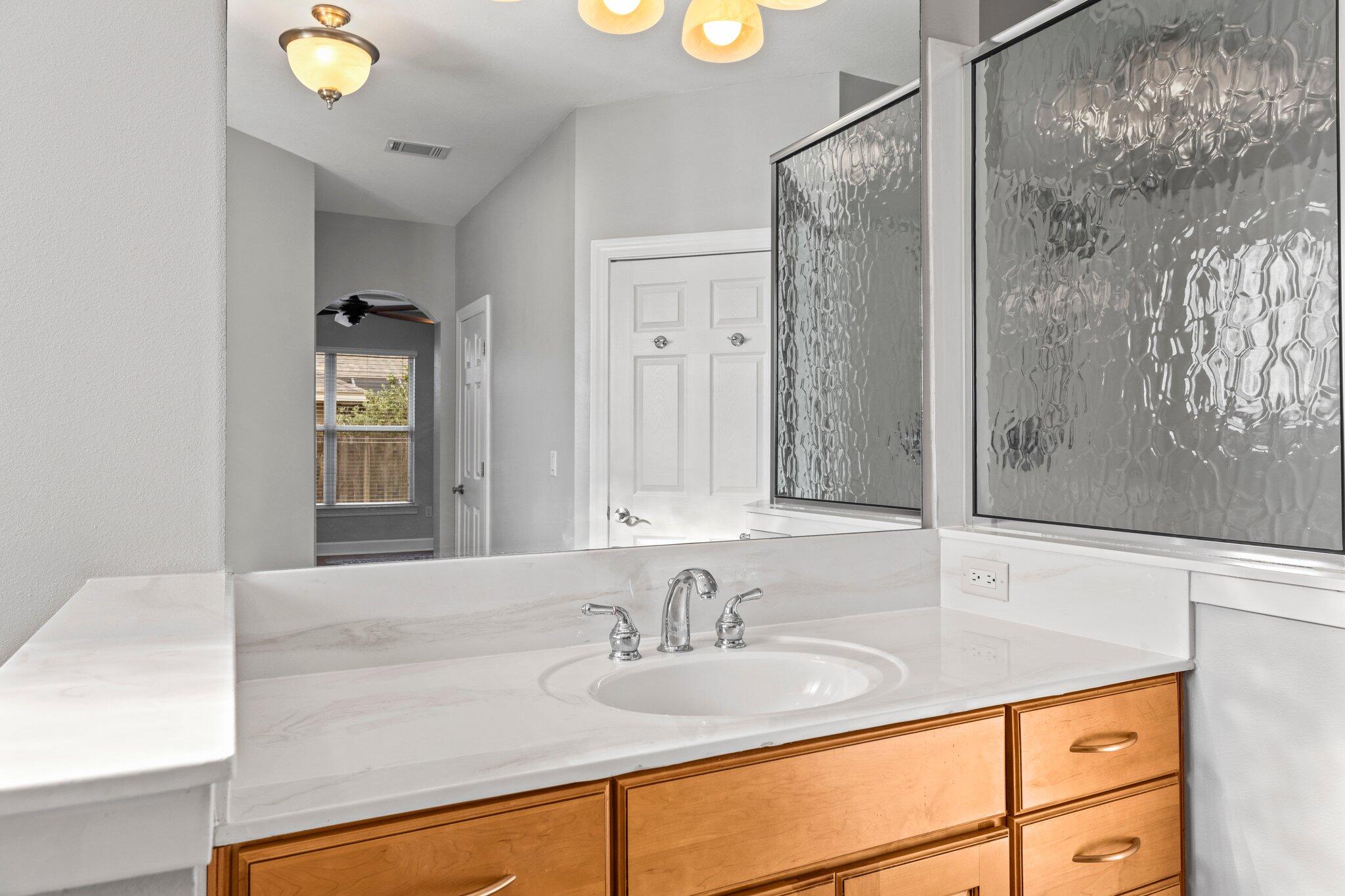 CHARDONNAY ESTATES - Residential