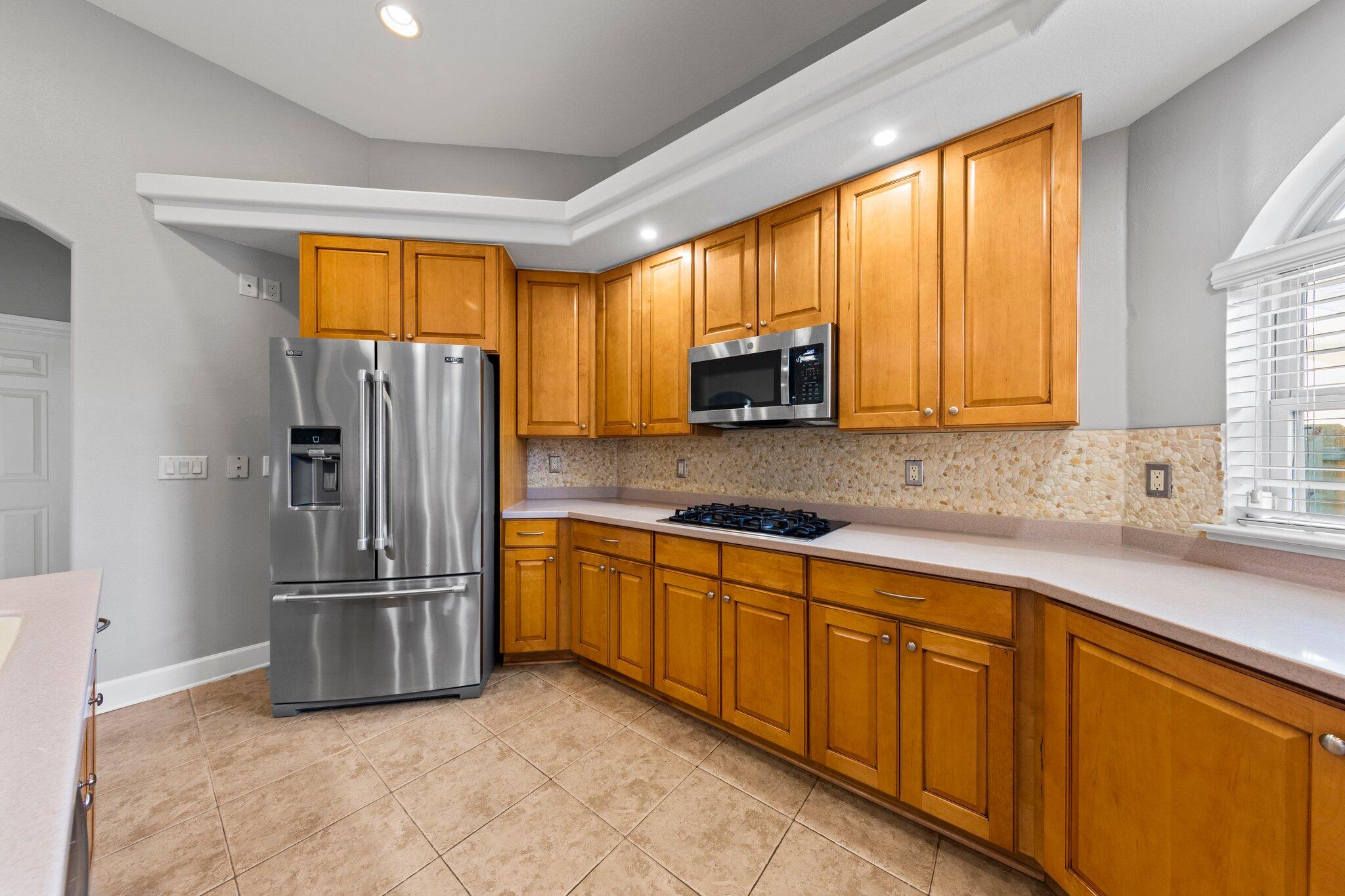 CHARDONNAY ESTATES - Residential