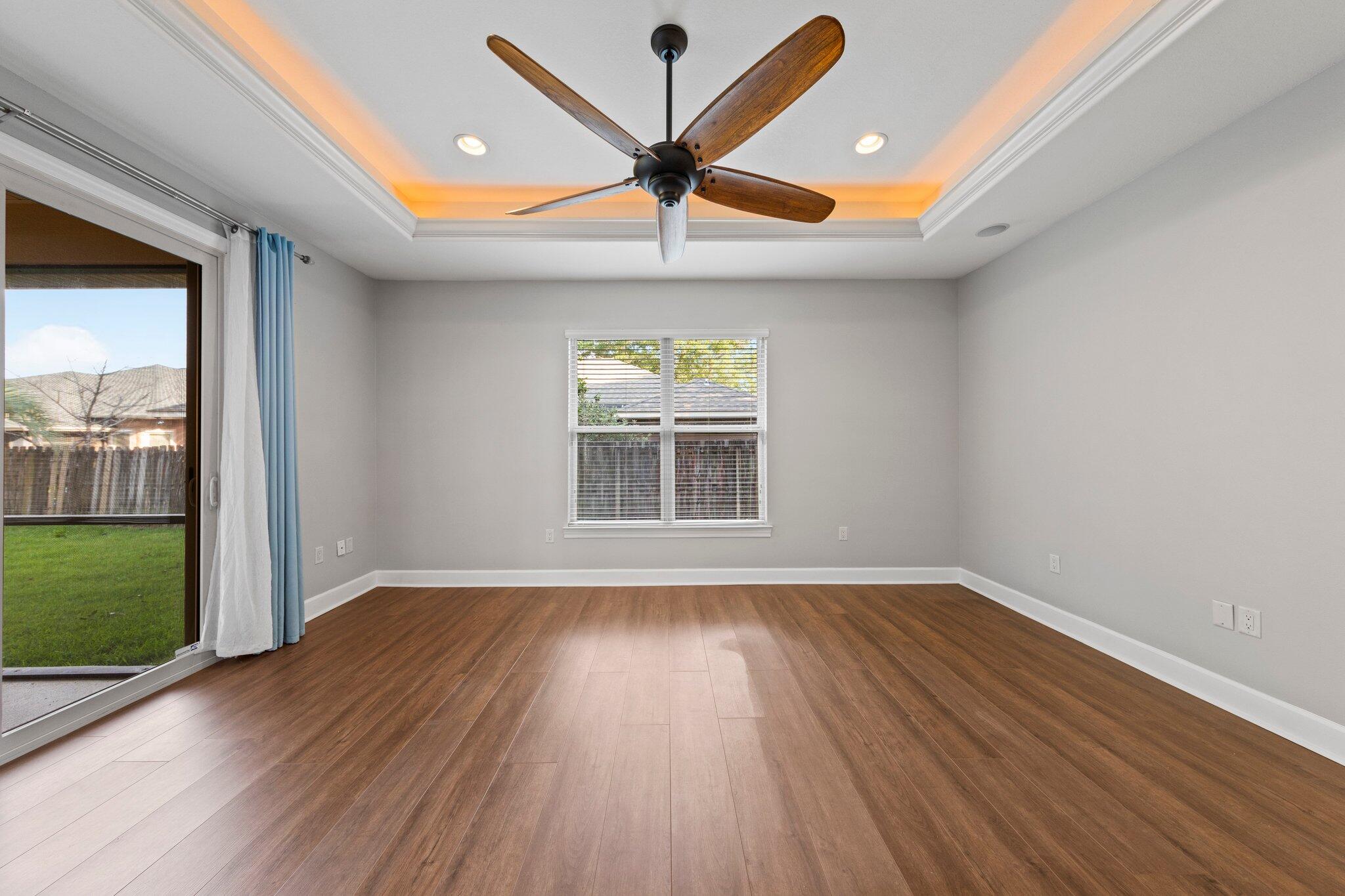 CHARDONNAY ESTATES - Residential