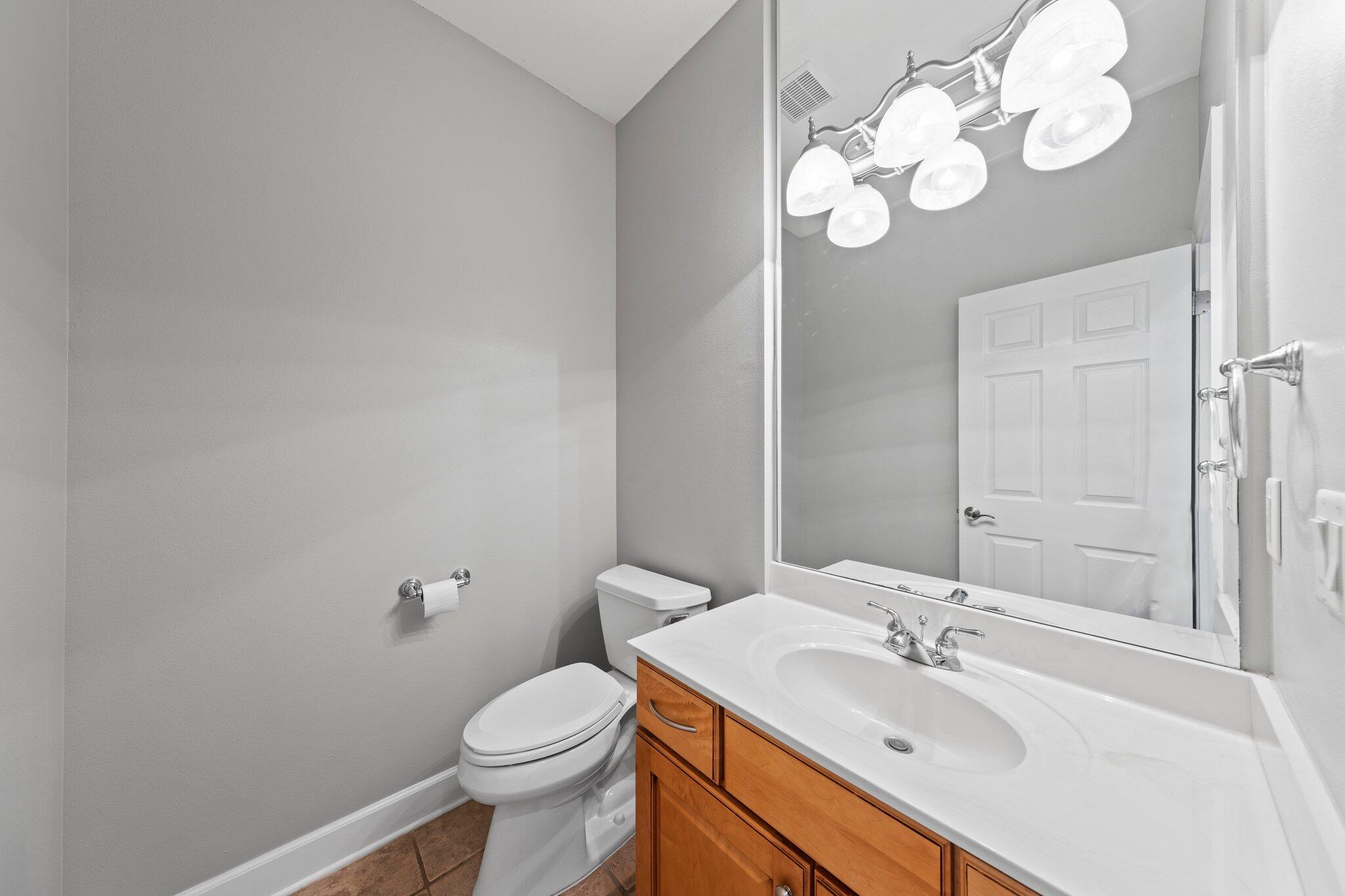 CHARDONNAY ESTATES - Residential