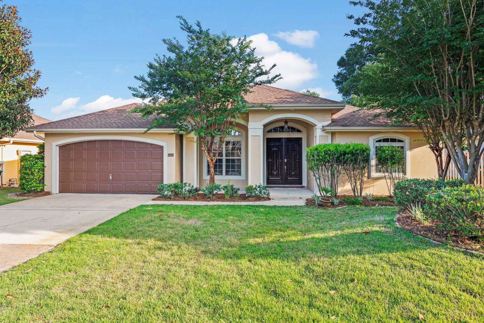 CHARDONNAY ESTATES - Residential