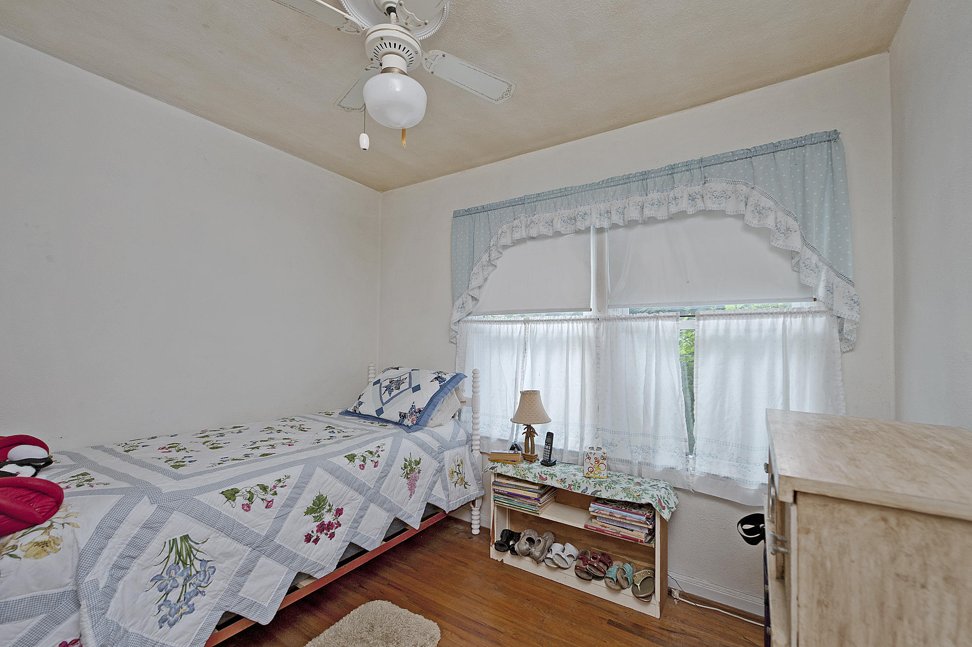 ELLIOTTS POINT - Residential