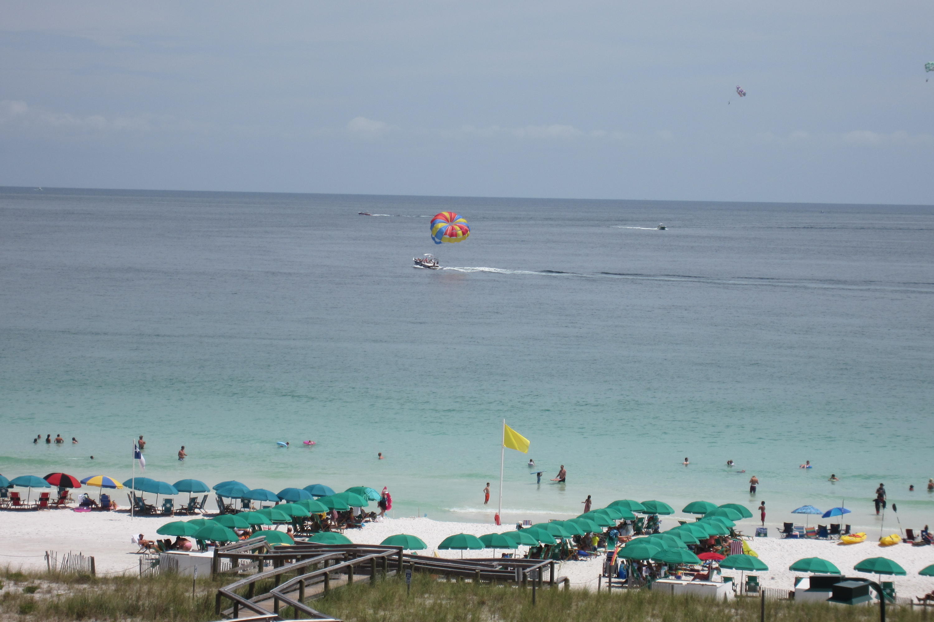 ISLANDER CONDO - Residential