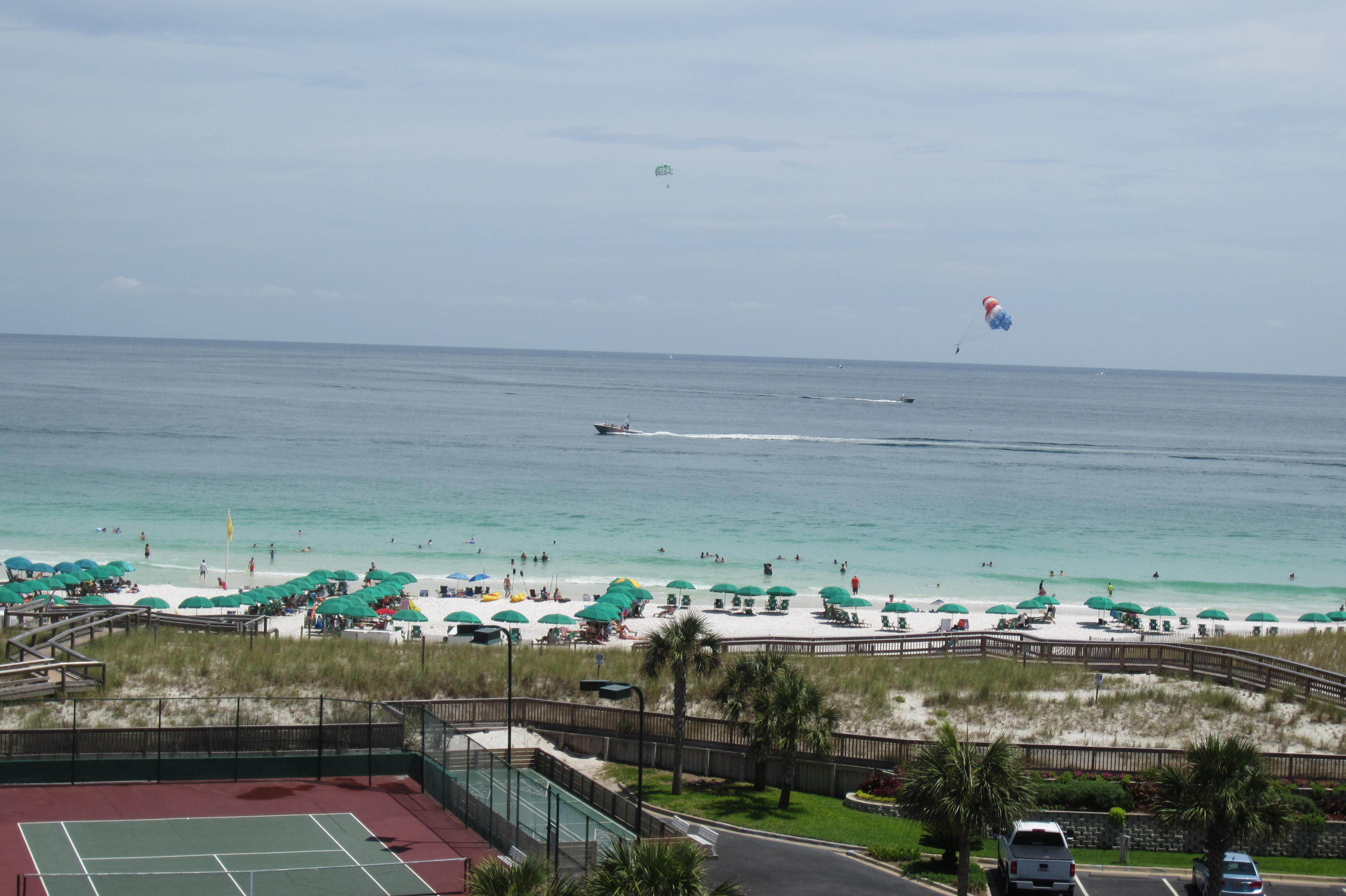 ISLANDER CONDO - Residential